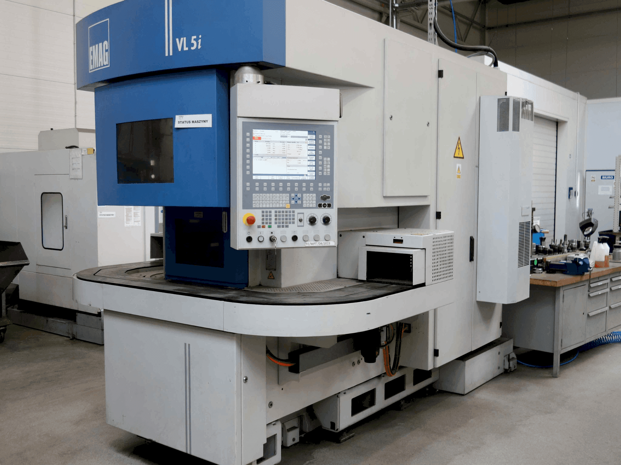 Makine EMAG VSC 250 - Sağ taraf görünümü
