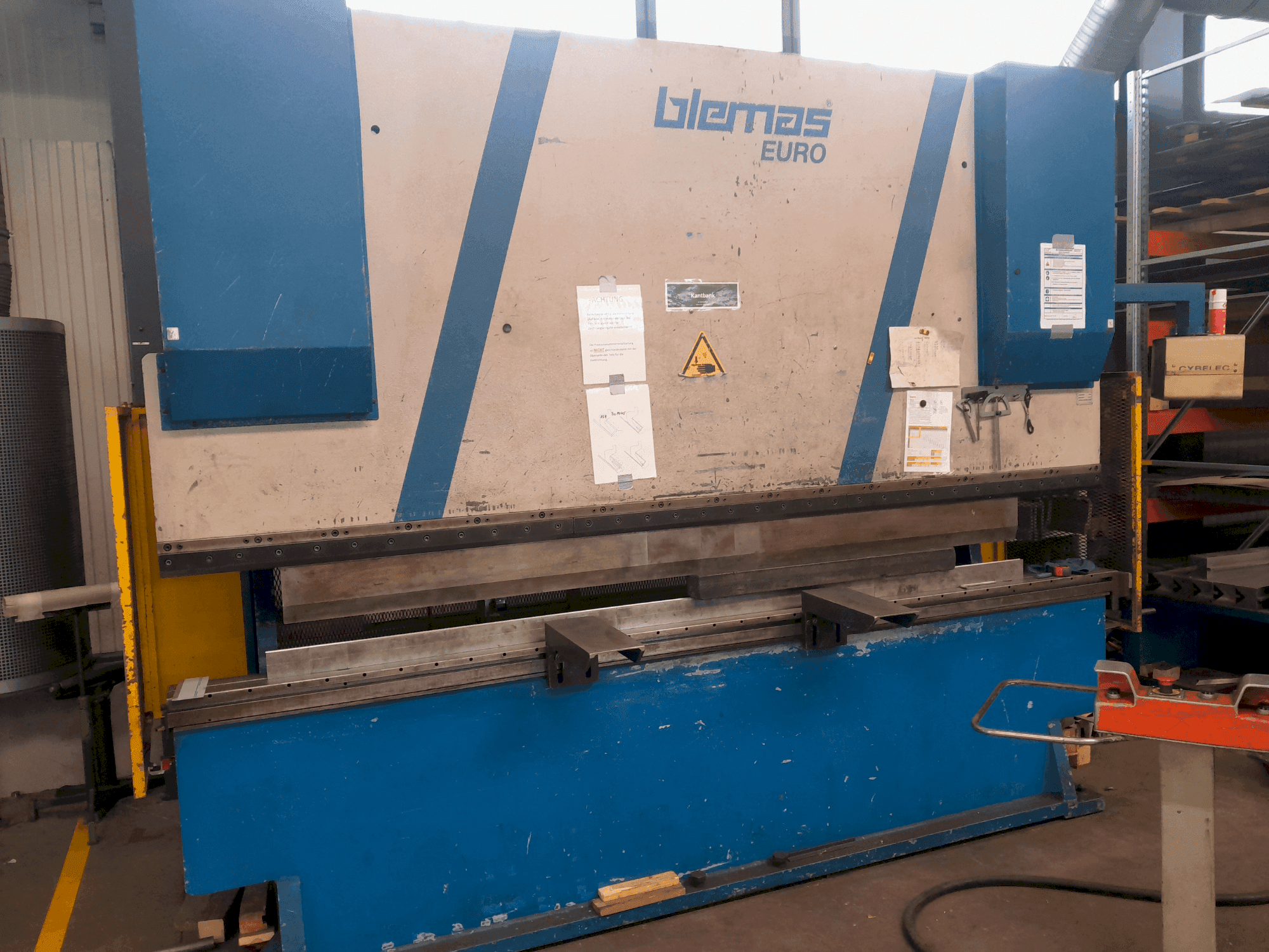 Makine BLEMAS EURO 160 - Önden görünüm