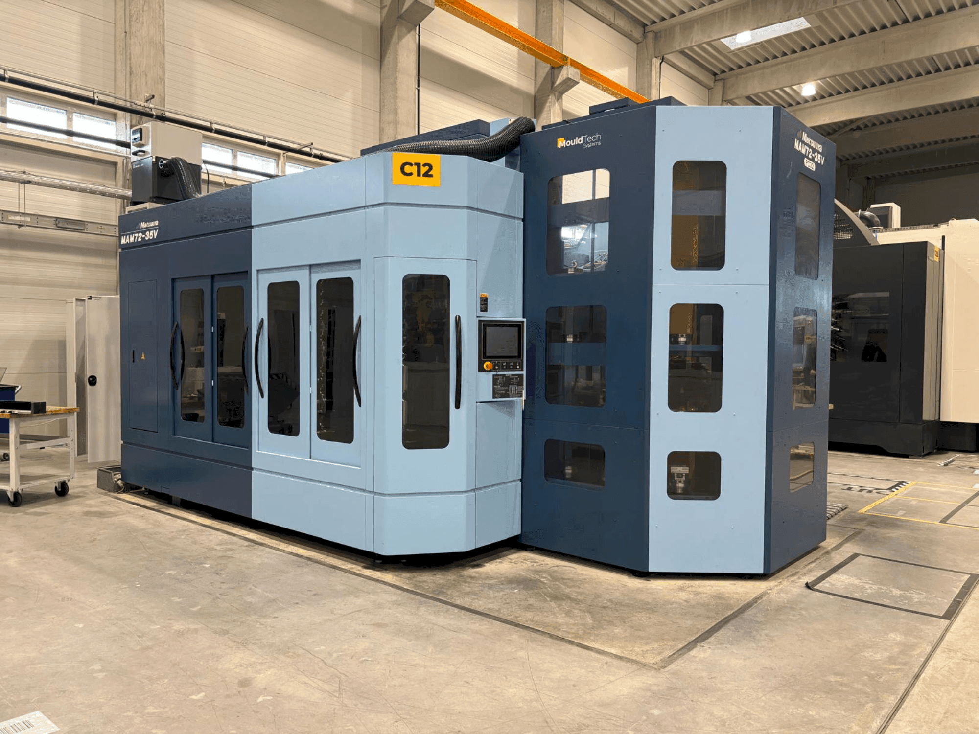Makine Matsuura MAM72-35V - Önden görünüm