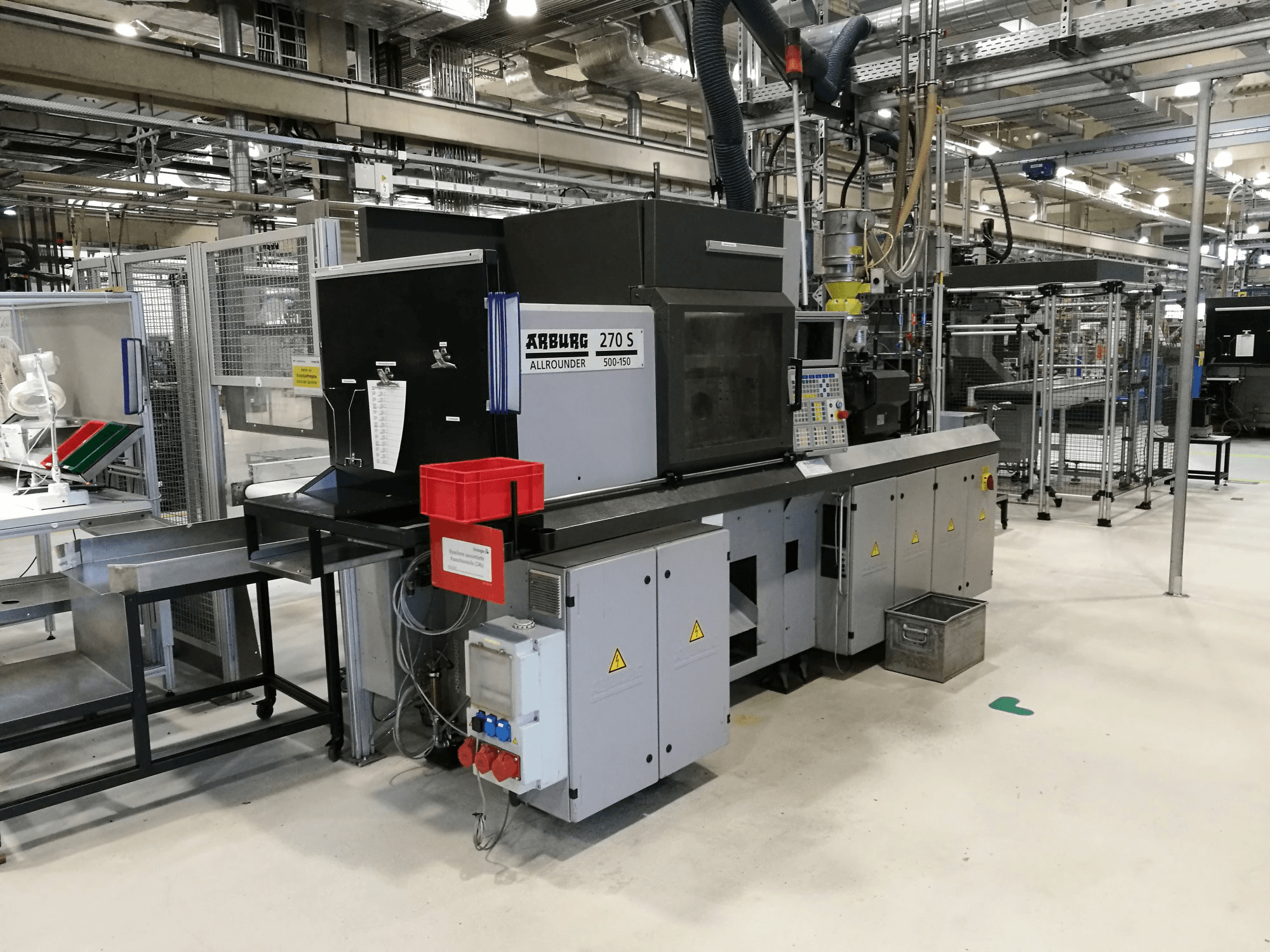 Makine 1 Arburg - Sol görünüm 270S 500-150