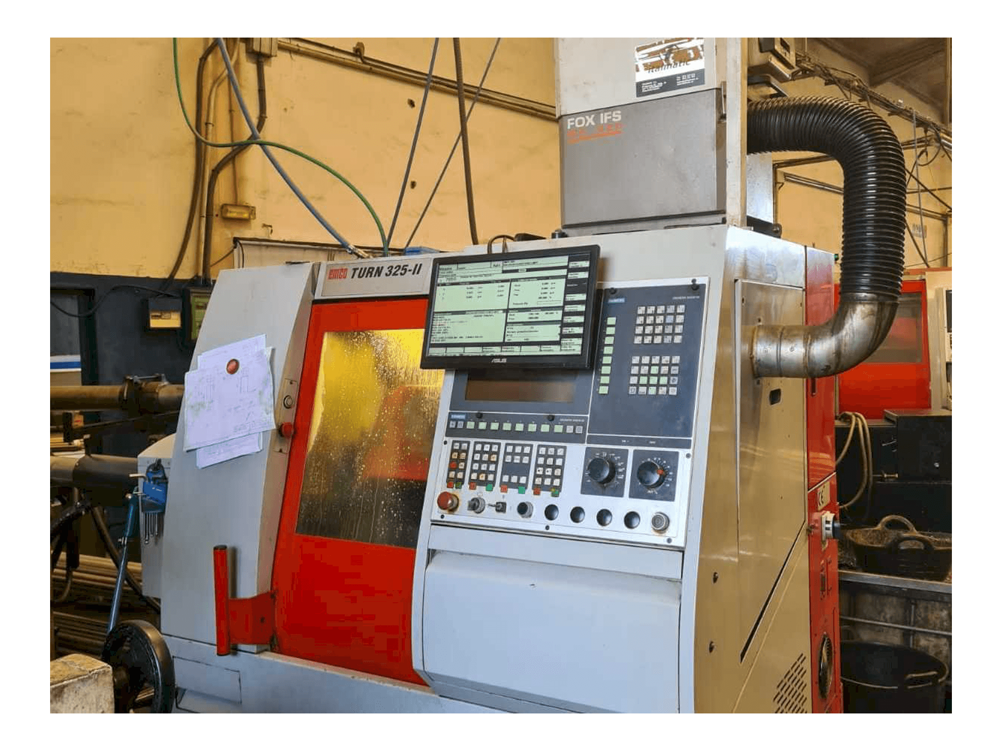 Makine EMCO Turn 325-II - Önden görünüm