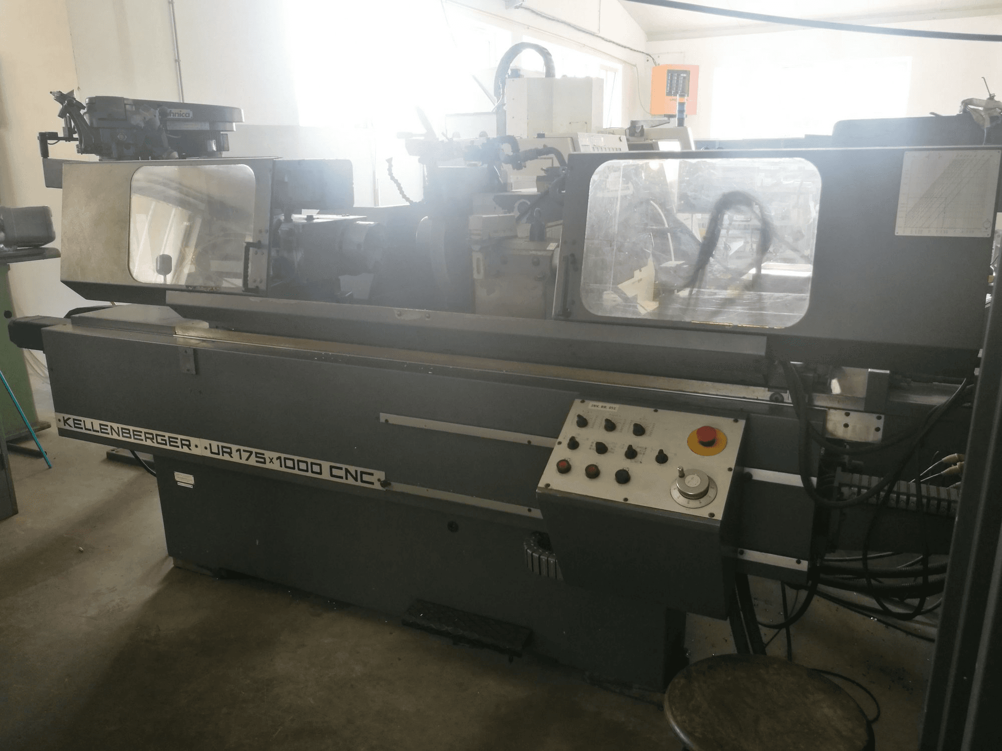 Makine KELLENBERGER - Önden görünüm UR 175x1000 CNC
