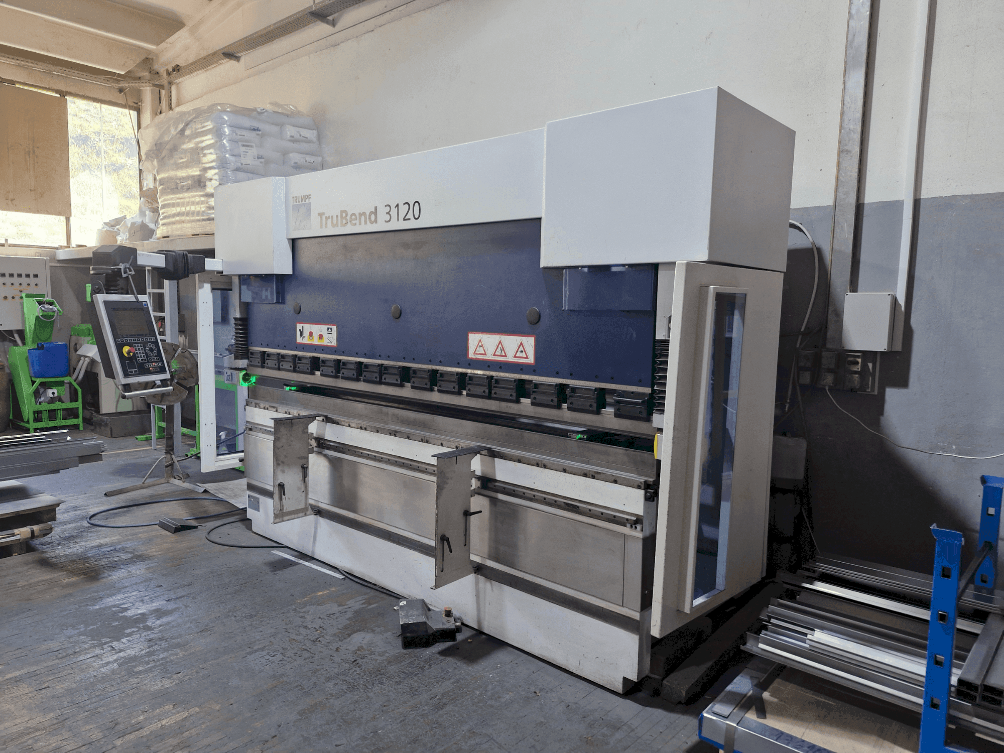 Makine TRUMPF TruBend 3120, - Önden görünüm