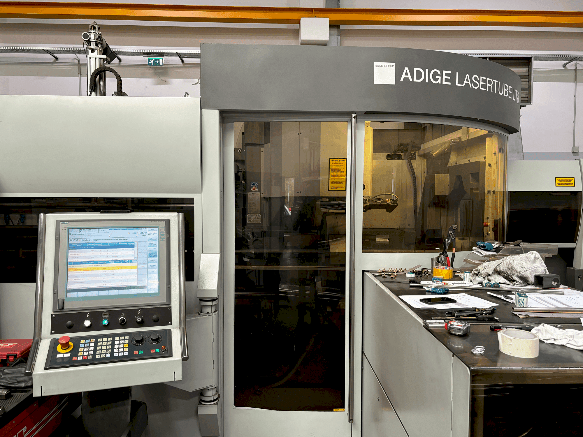 Makine ADIGE LT8 - Önden görünüm
