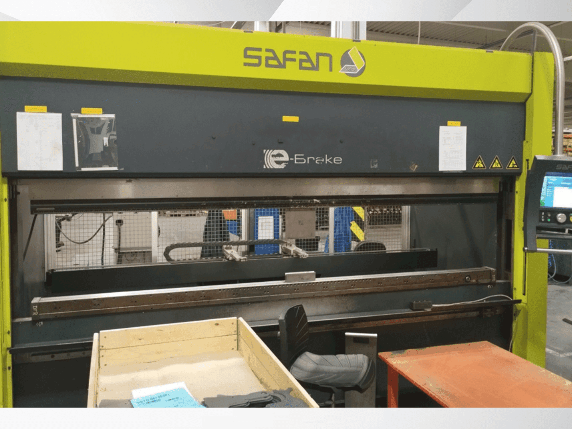 Makine Safan E-BRAKE 100-3100 TS 1 - Önden görünüm