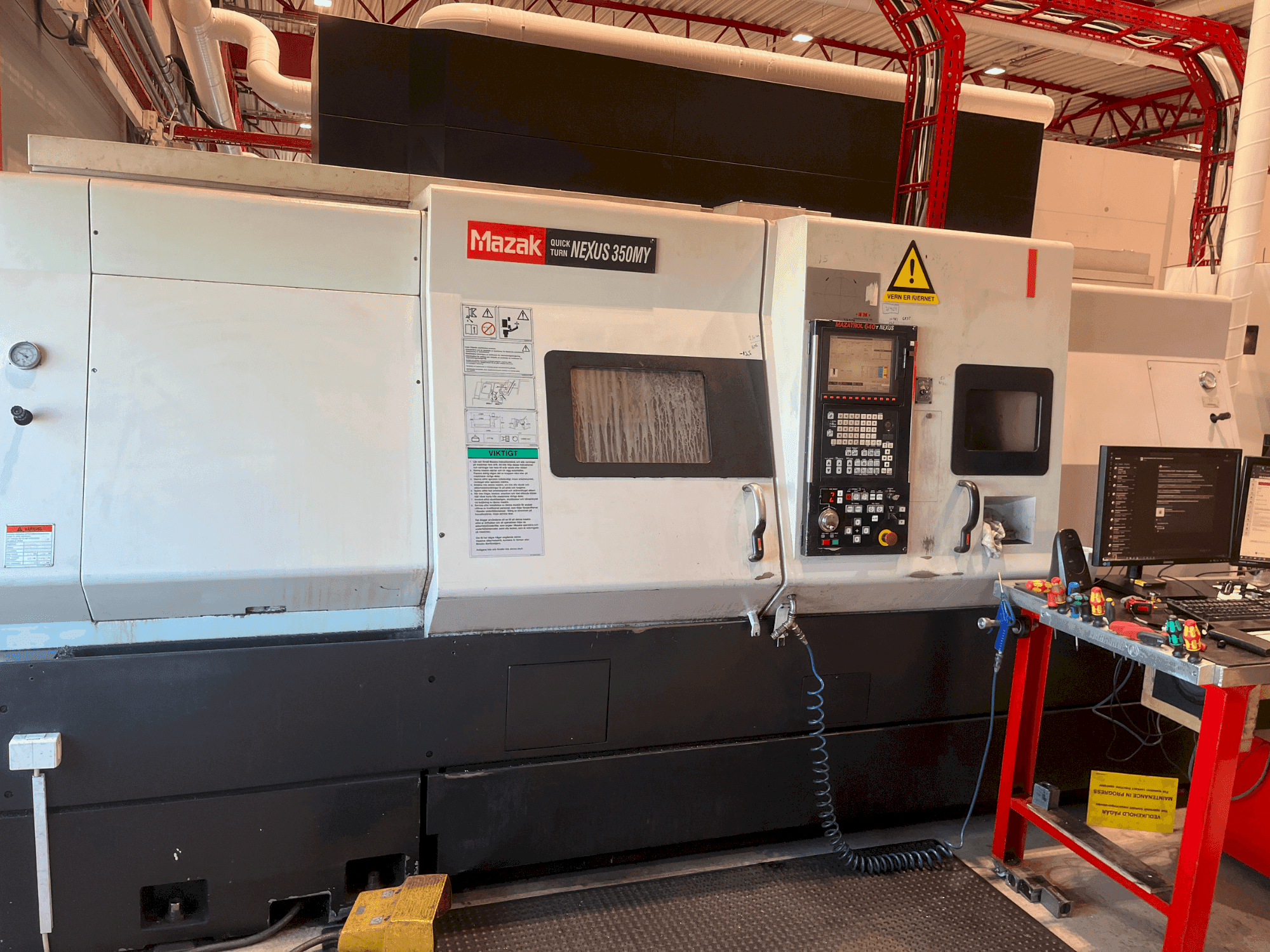 Makine Mazak QT Nexus 350 MY - Önden görünüm