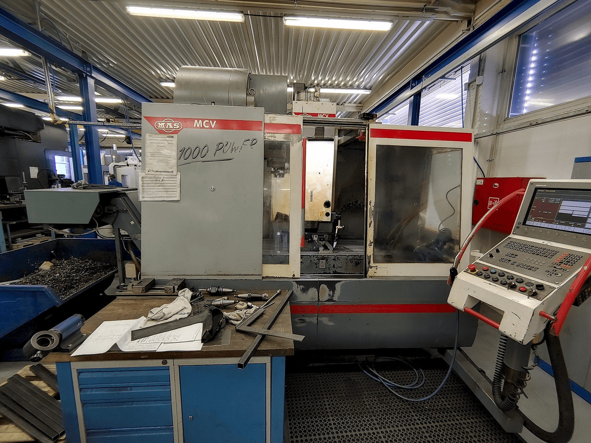 Makine KOVOSVIT MAS MCV 1000 Power - Önden görünüm