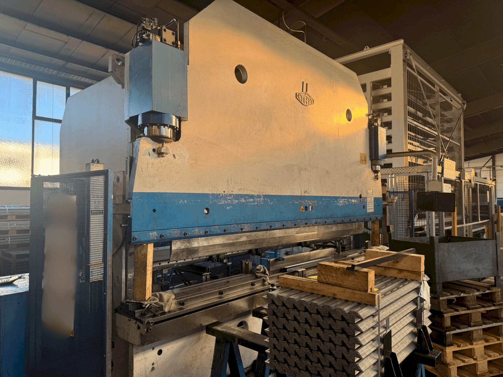 Makine EHT EHPS 15-40 - Önden görünüm