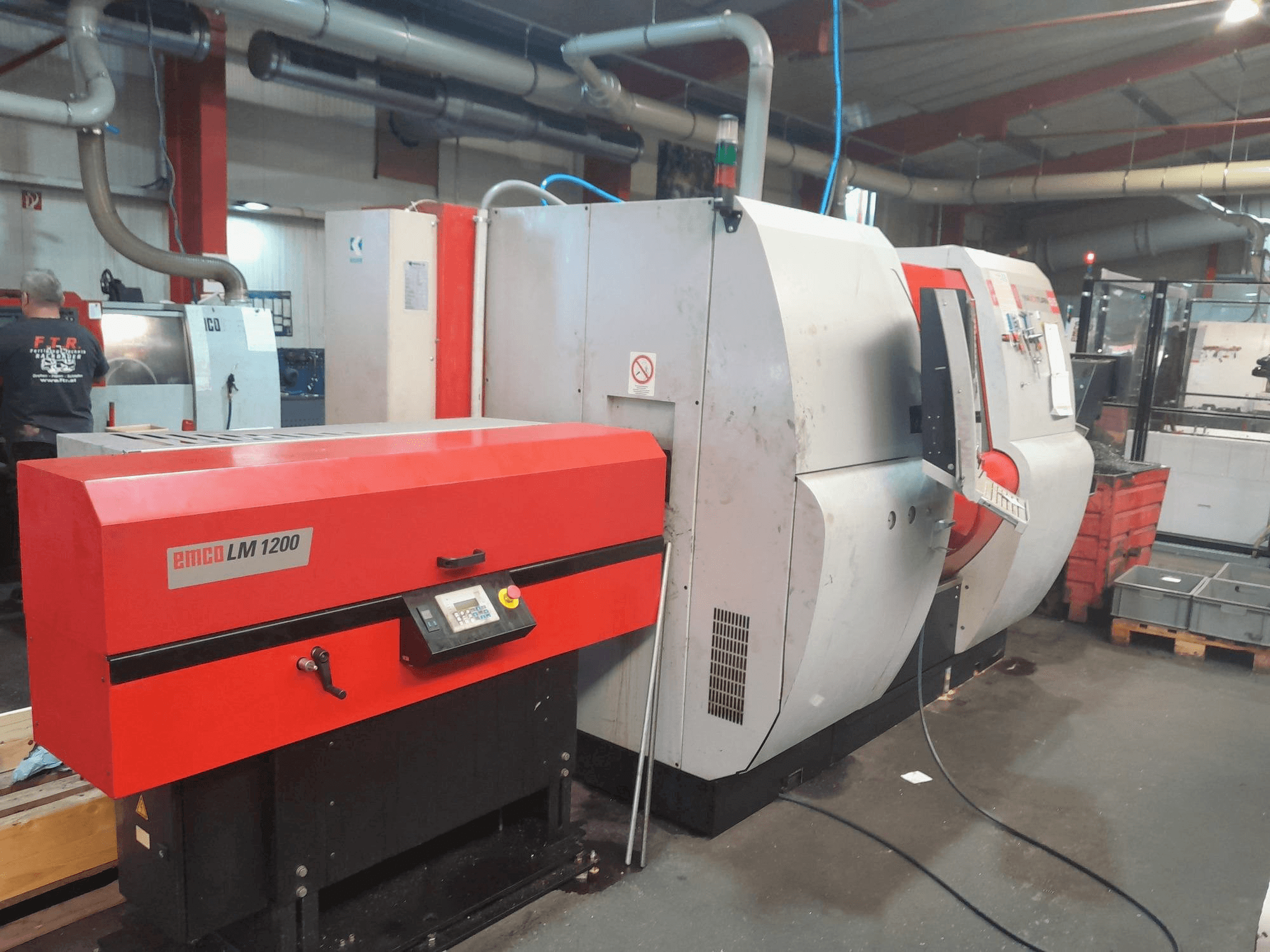Makine EMCO MAX Turn 65 - Önden görünüm