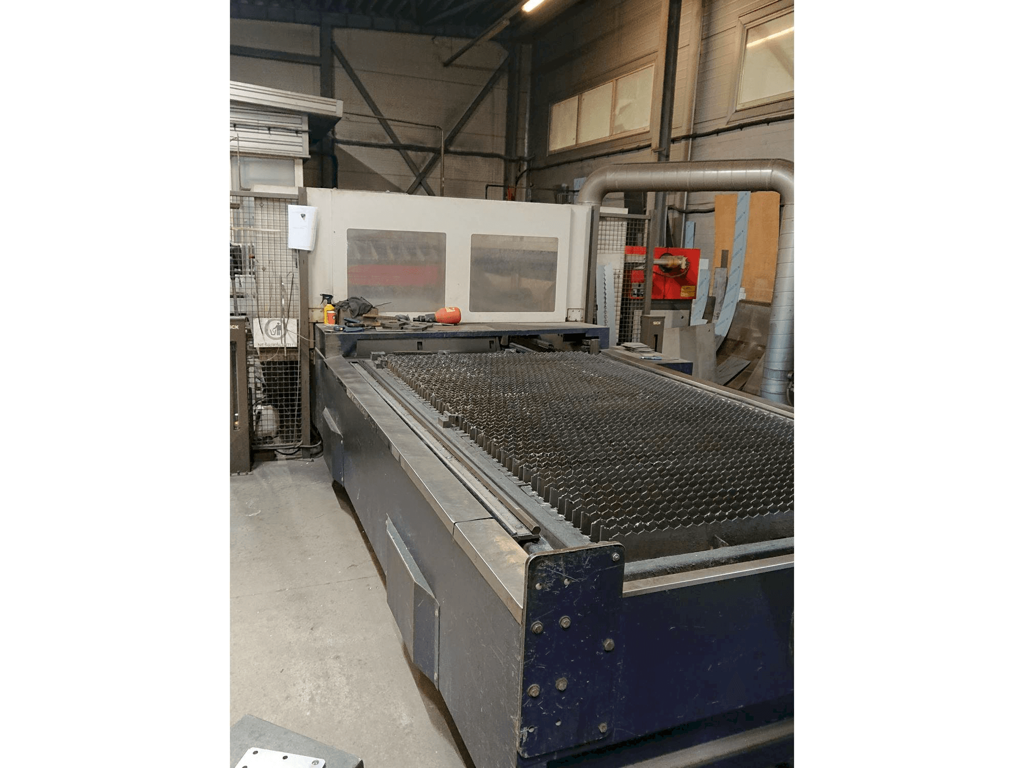 Makine Bystronic Bysprint 3015 Bylaser 3000 - Önden görünüm