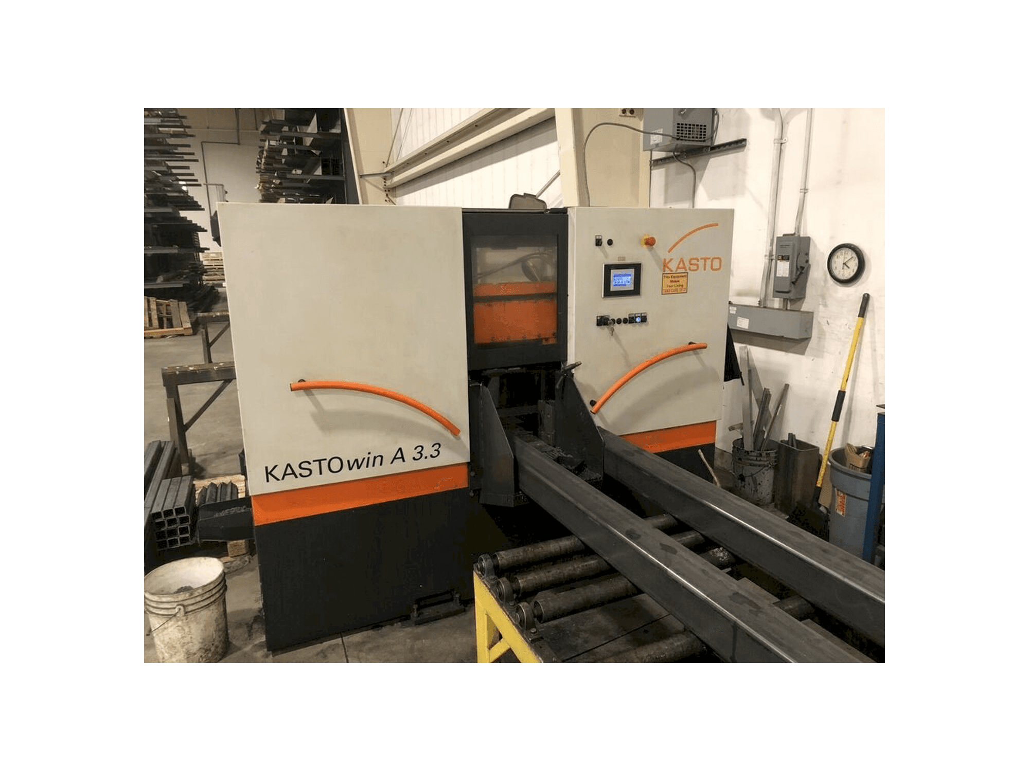 Makine KASTO win A 3.3 - Önden görünüm