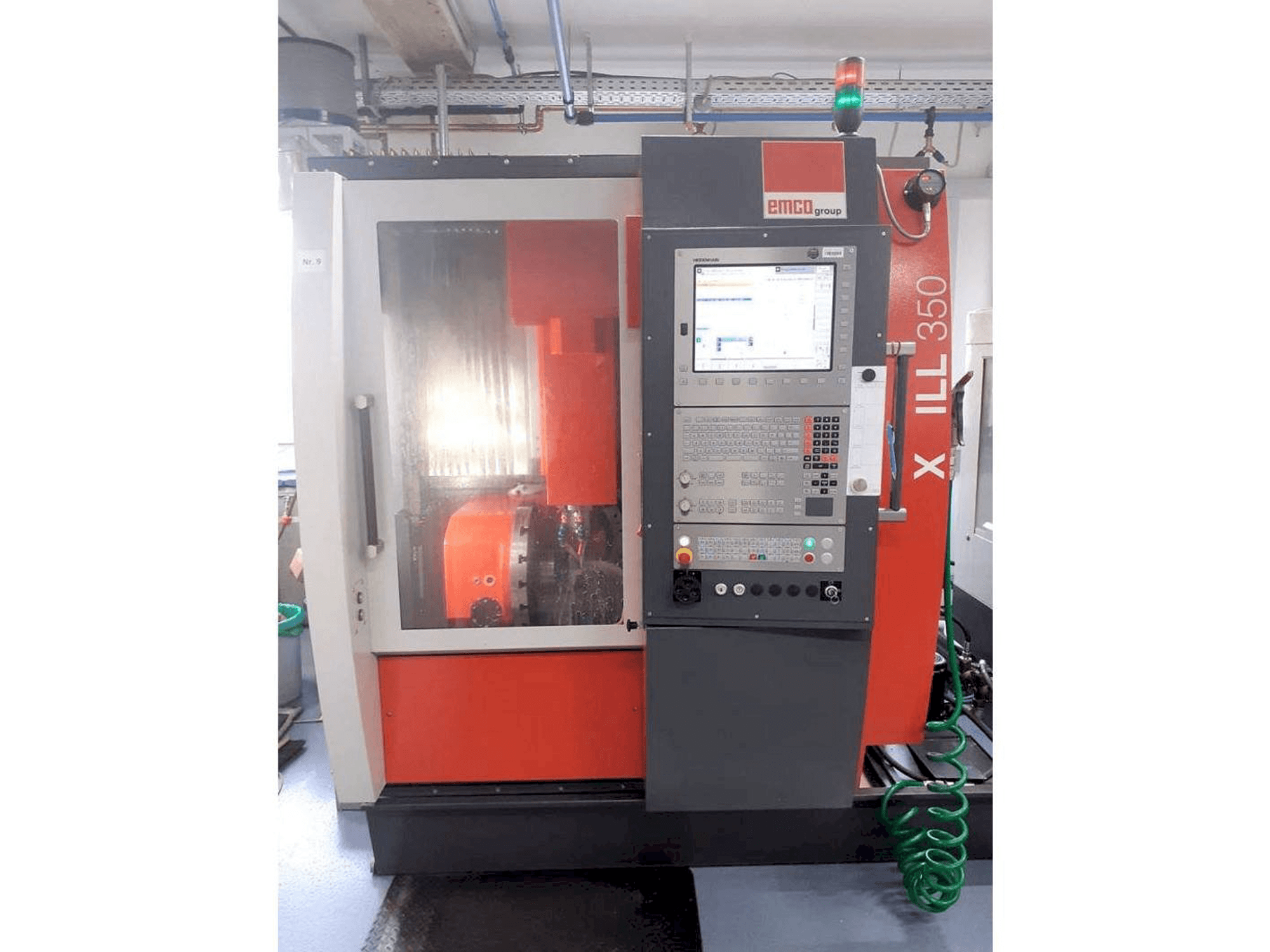 Makine EMCO Maxxmill 350 - Önden görünüm