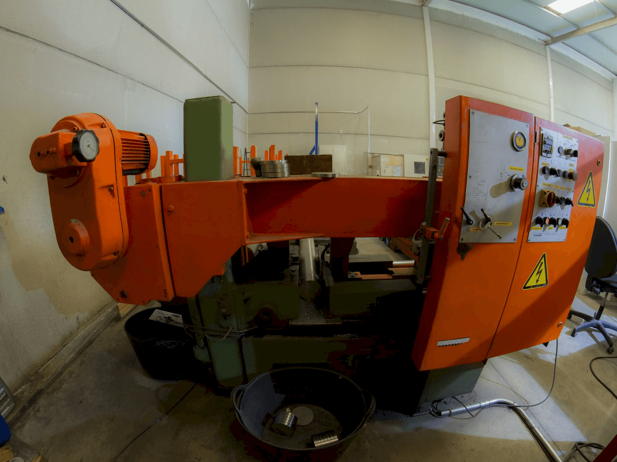 Makine KASTO HBA 340 AU - Önden görünüm