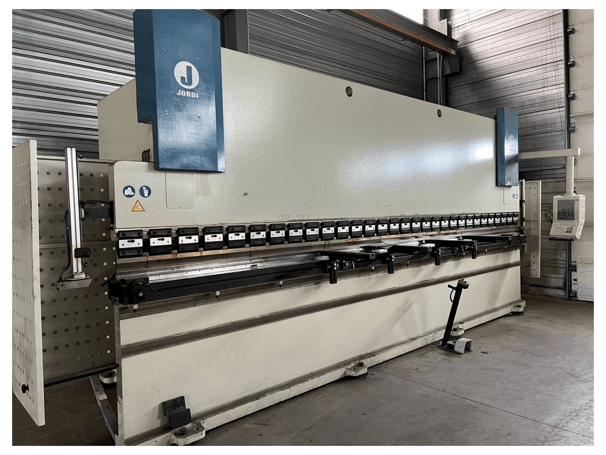 Makine JORDI PH 6225 - Önden görünüm