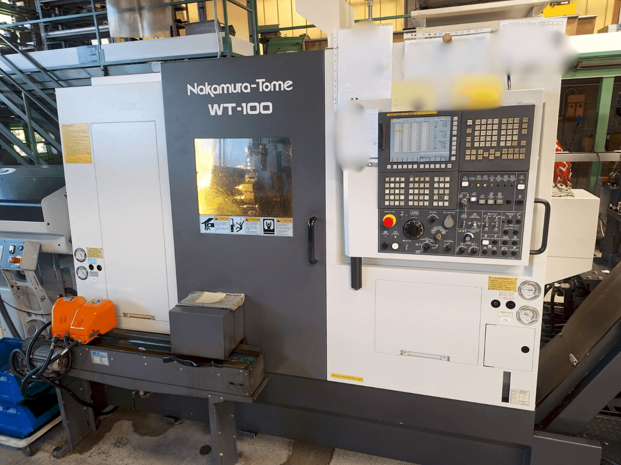 Makine NAKAMURA-TOME WT-100 - Önden görünüm