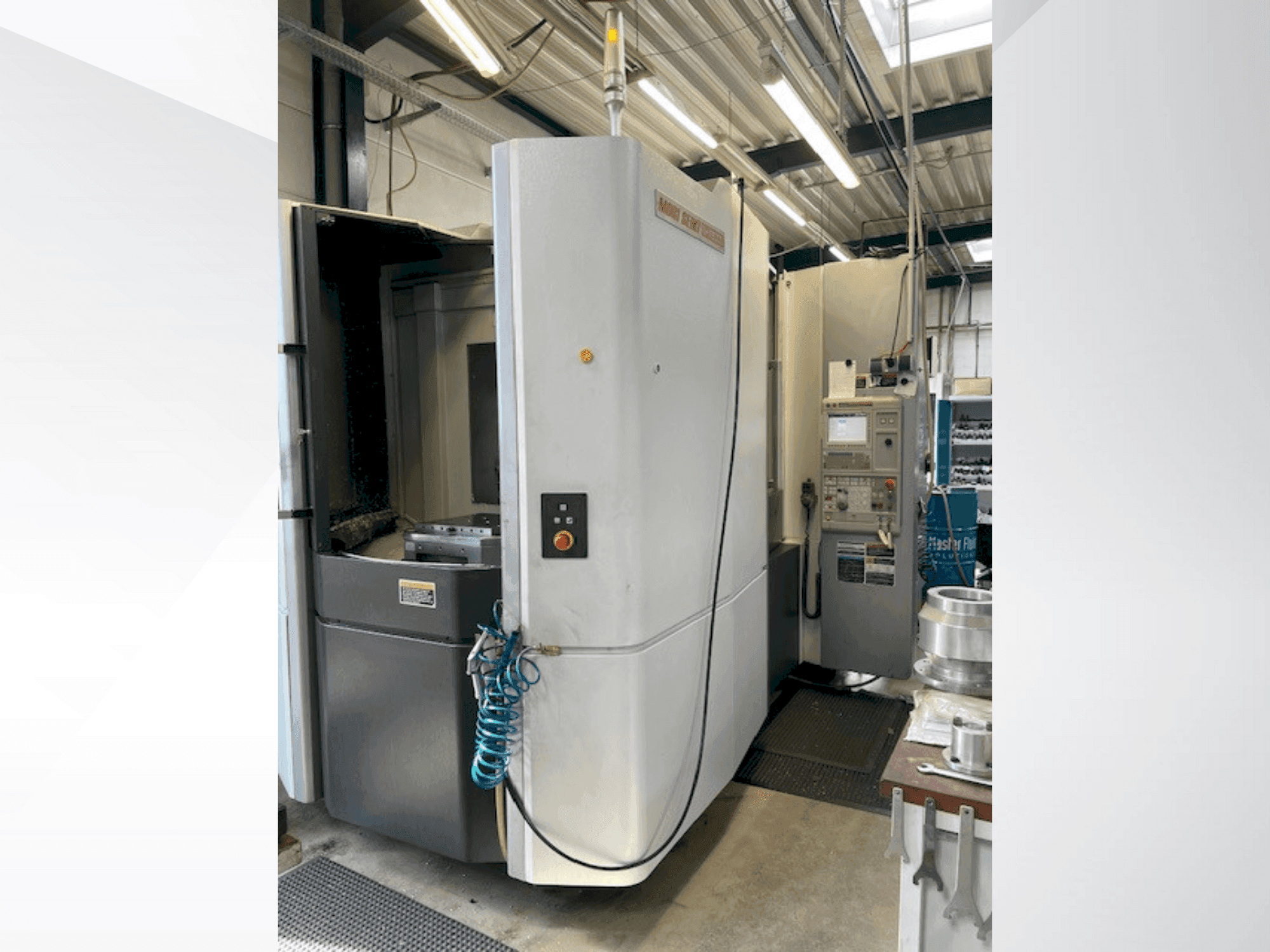 Makine MORI SEIKI NHX5 000 - Önden görünüm