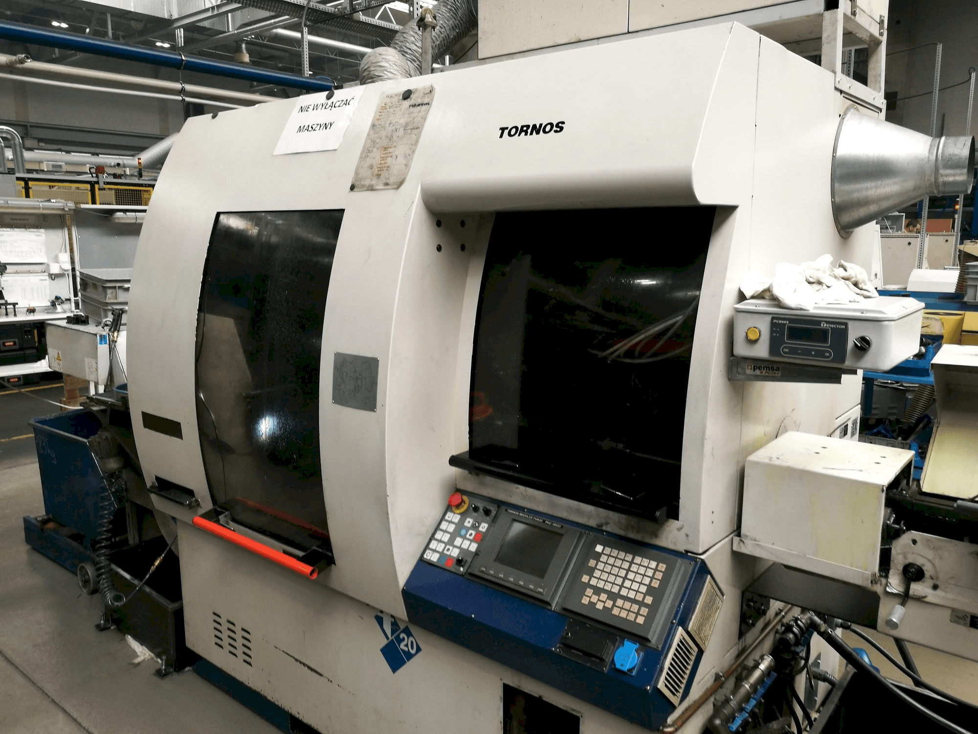 Makine Tornos Deco-2000/20 - Önden görünüm