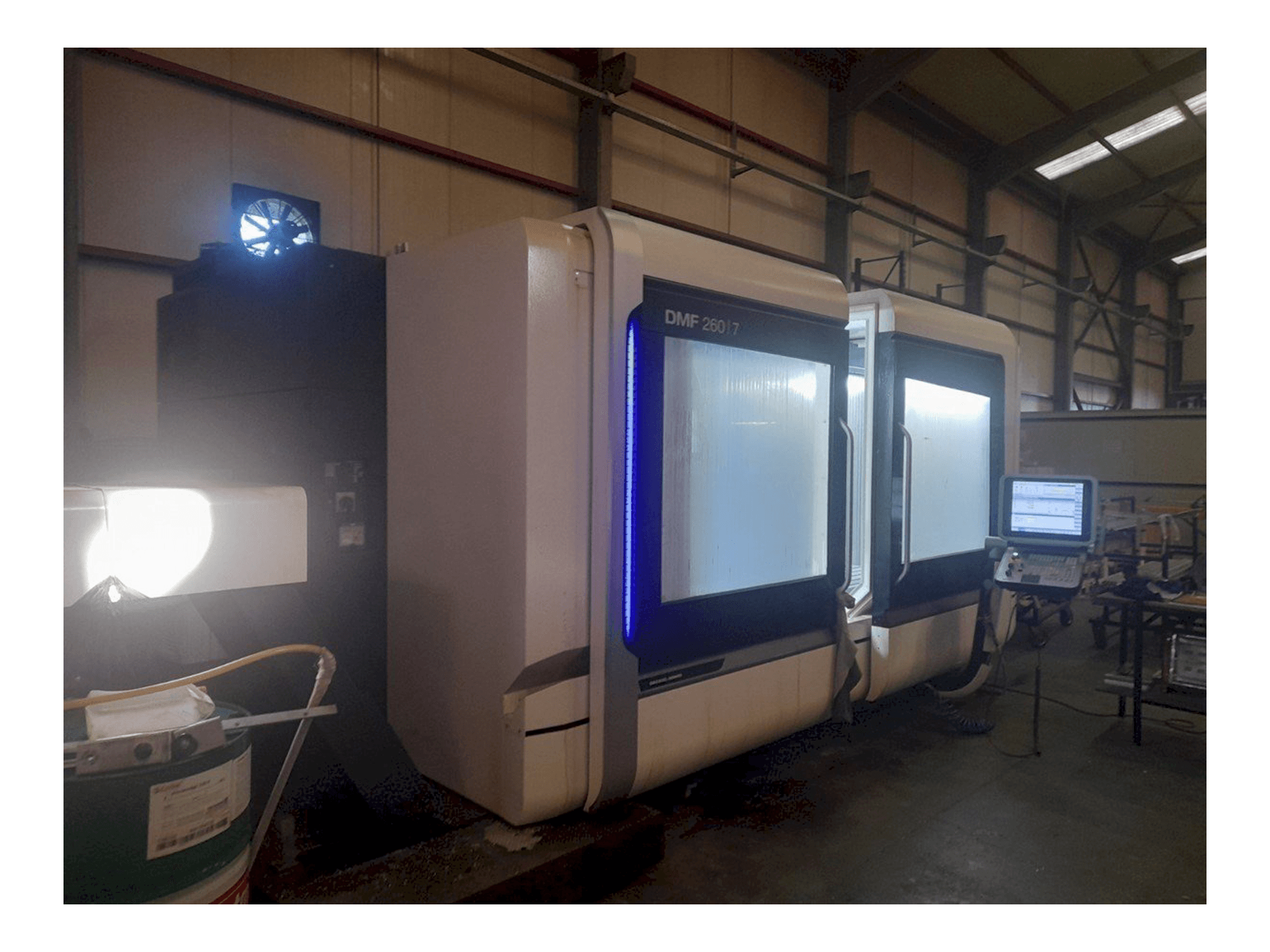 Makine DMG MORI DMF 260-7 - Önden görünüm