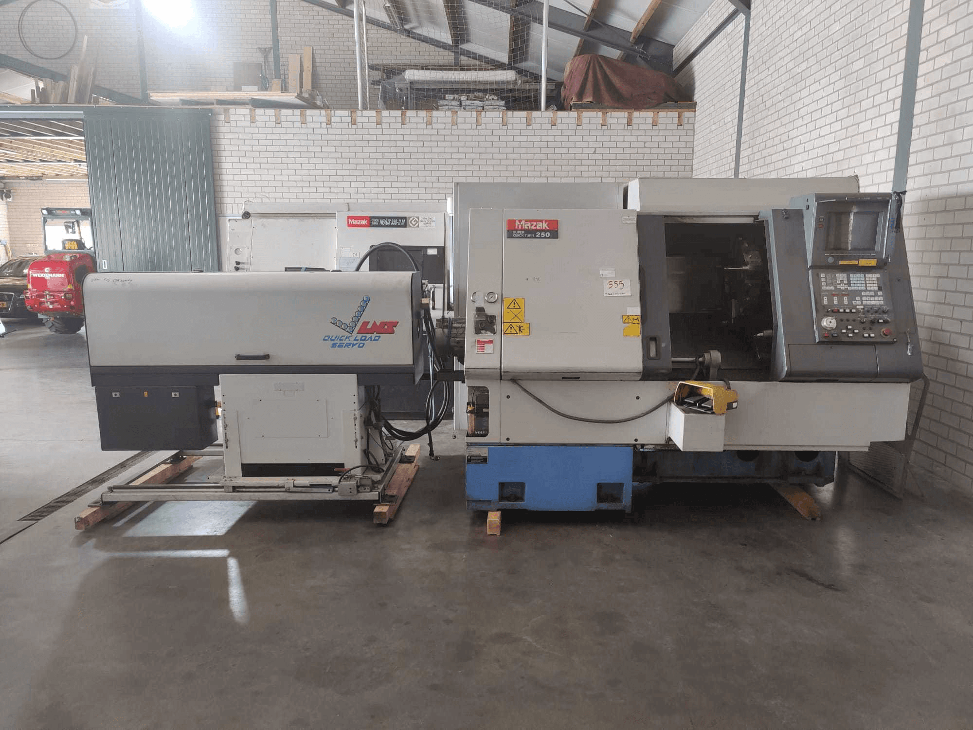 Makine Mazak Super Quick Turn 250 - Önden görünüm