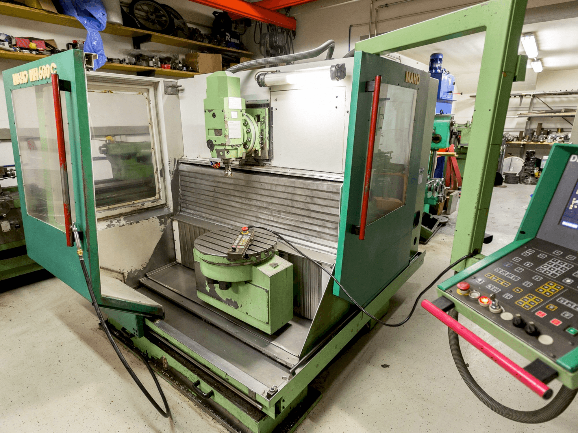 Makine Maho MH 600C - Önden görünüm