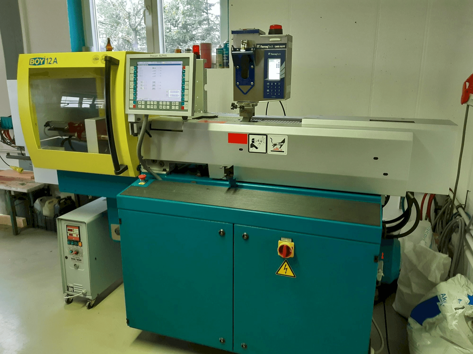 Makine BOY 12A - Önden görünüm