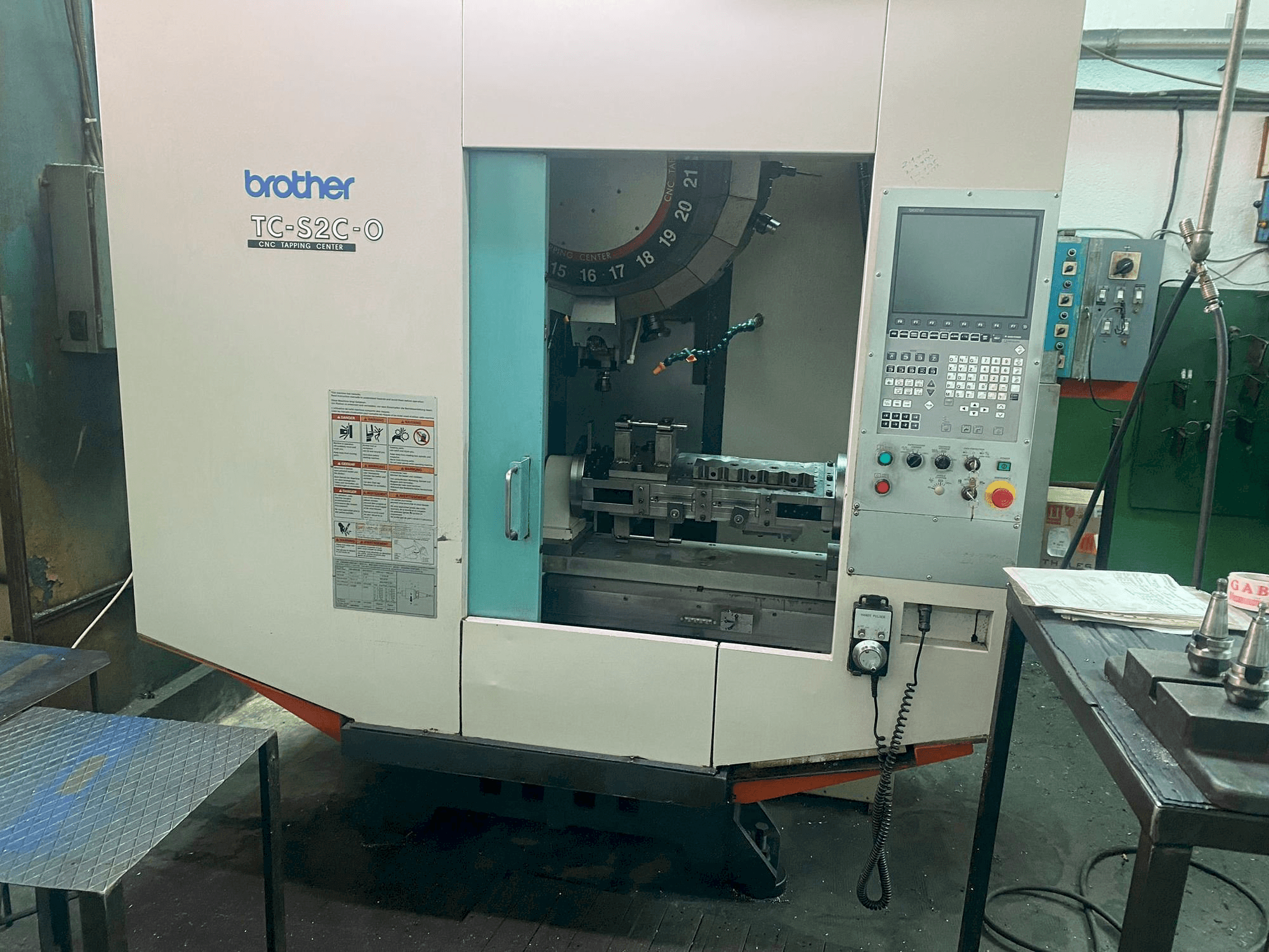 Makine Brother TC-S2C-0 - Önden görünüm