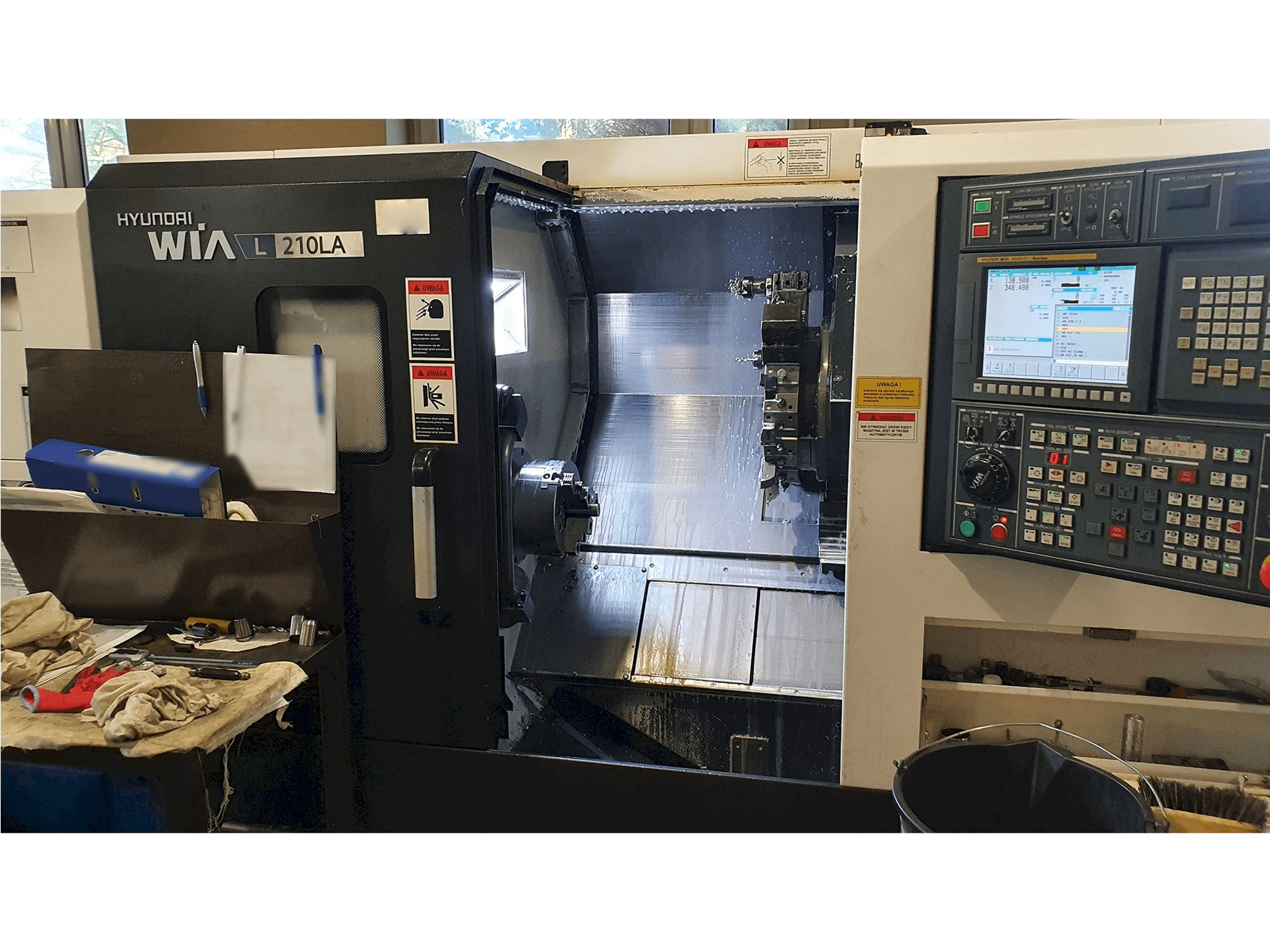 Makine Hyundai Wia L210LA - Önden görünüm