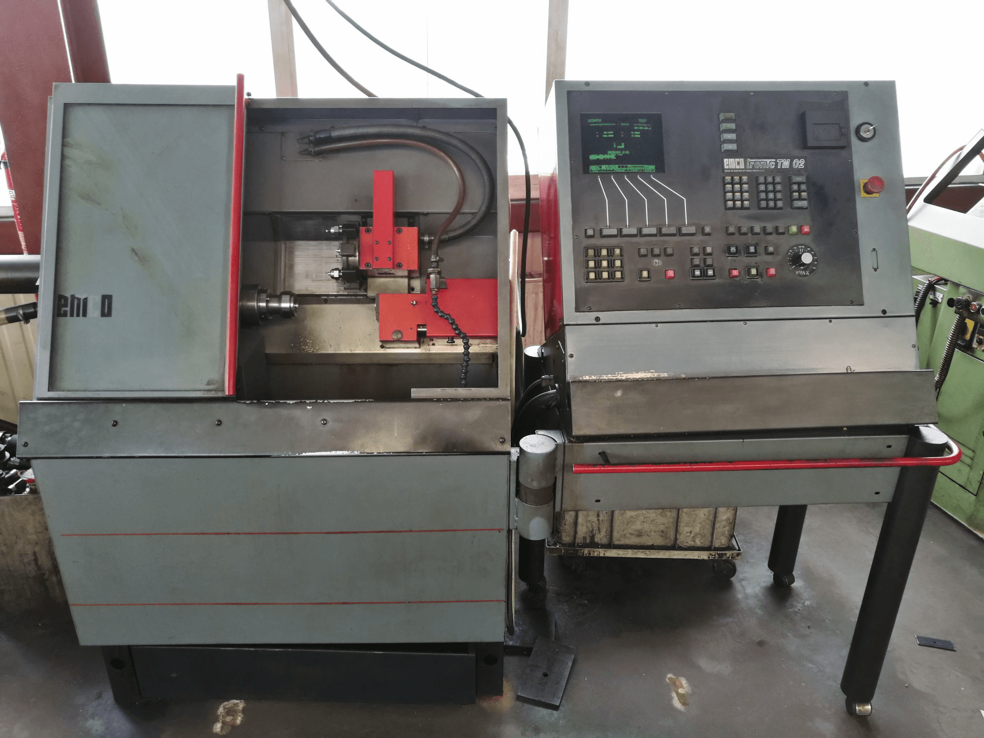 Makine EMCO - Önden görünüm Emcoturn 220