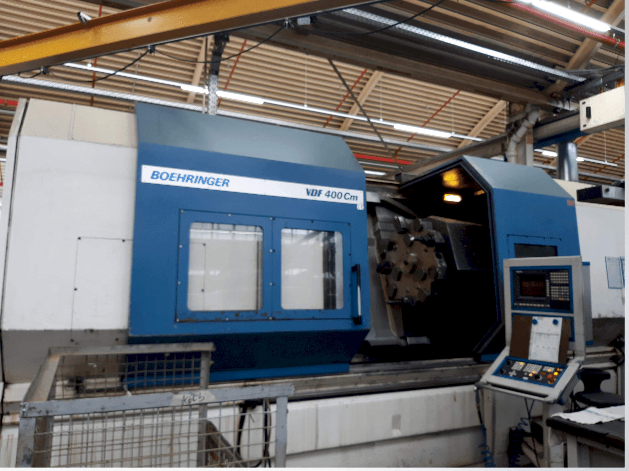 Makine BOEHRINGER VDF 400 CM - Önden görünüm