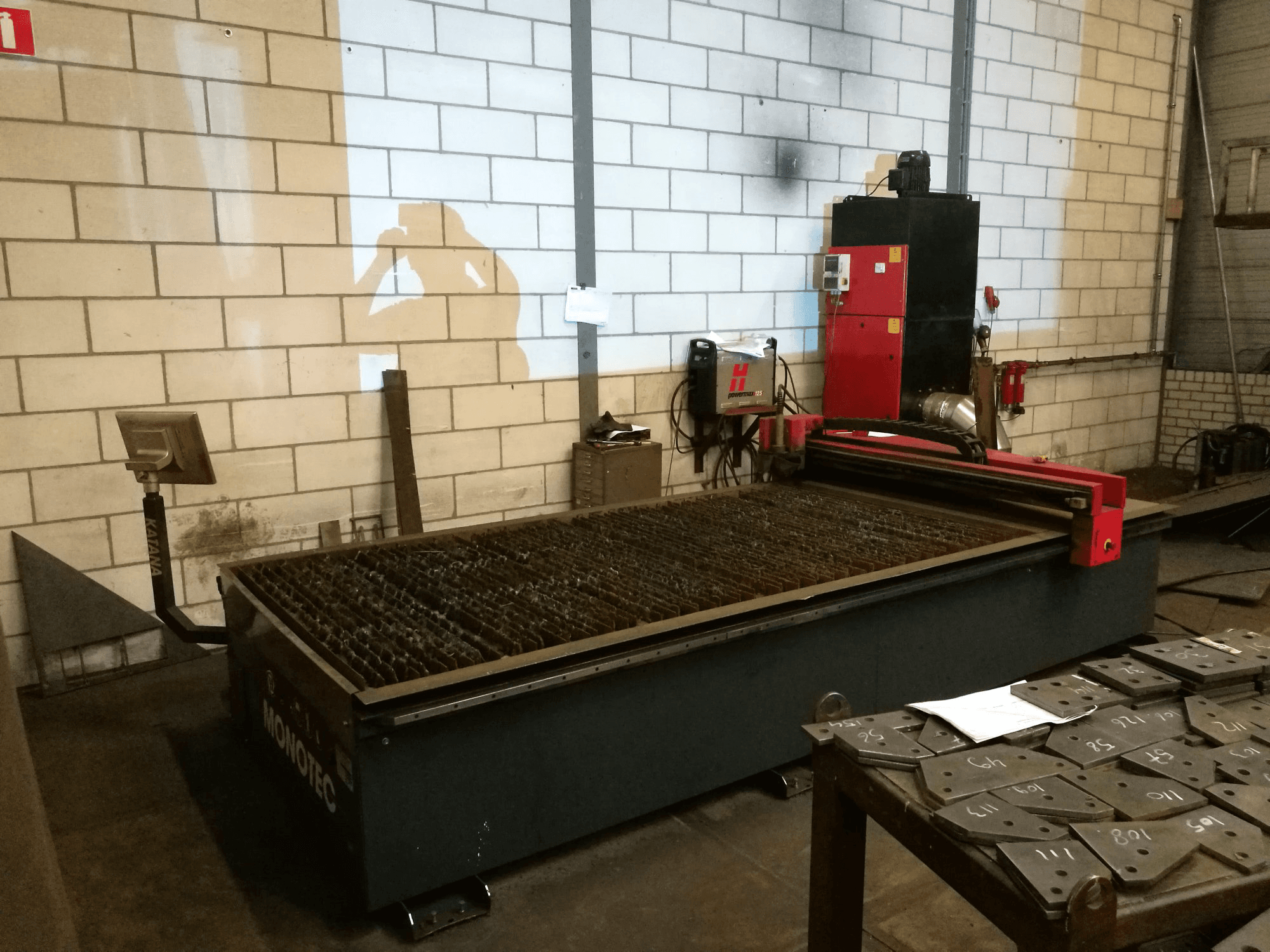 Makine KOIKE - Sol görünüm MONOTEC