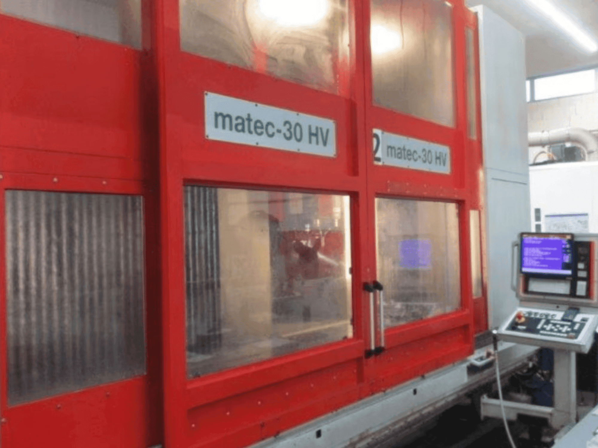 Makine Matec 30 HV CNC - Önden görünüm