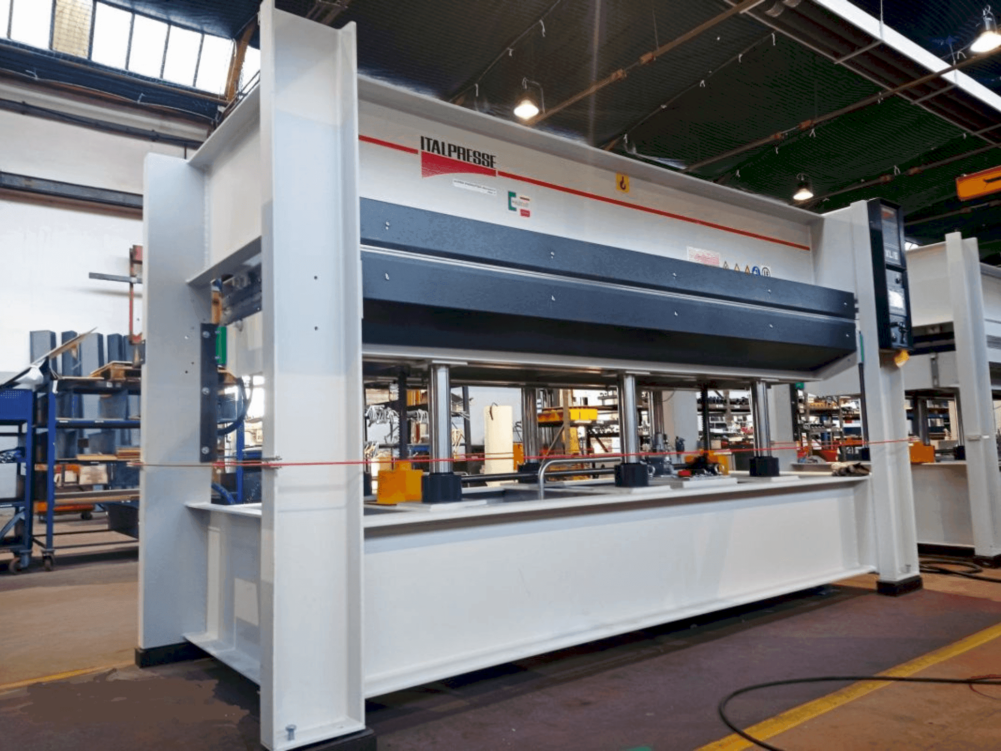 Makine ITALPRESSE XL/6 30-13 PM BO - Önden görünüm