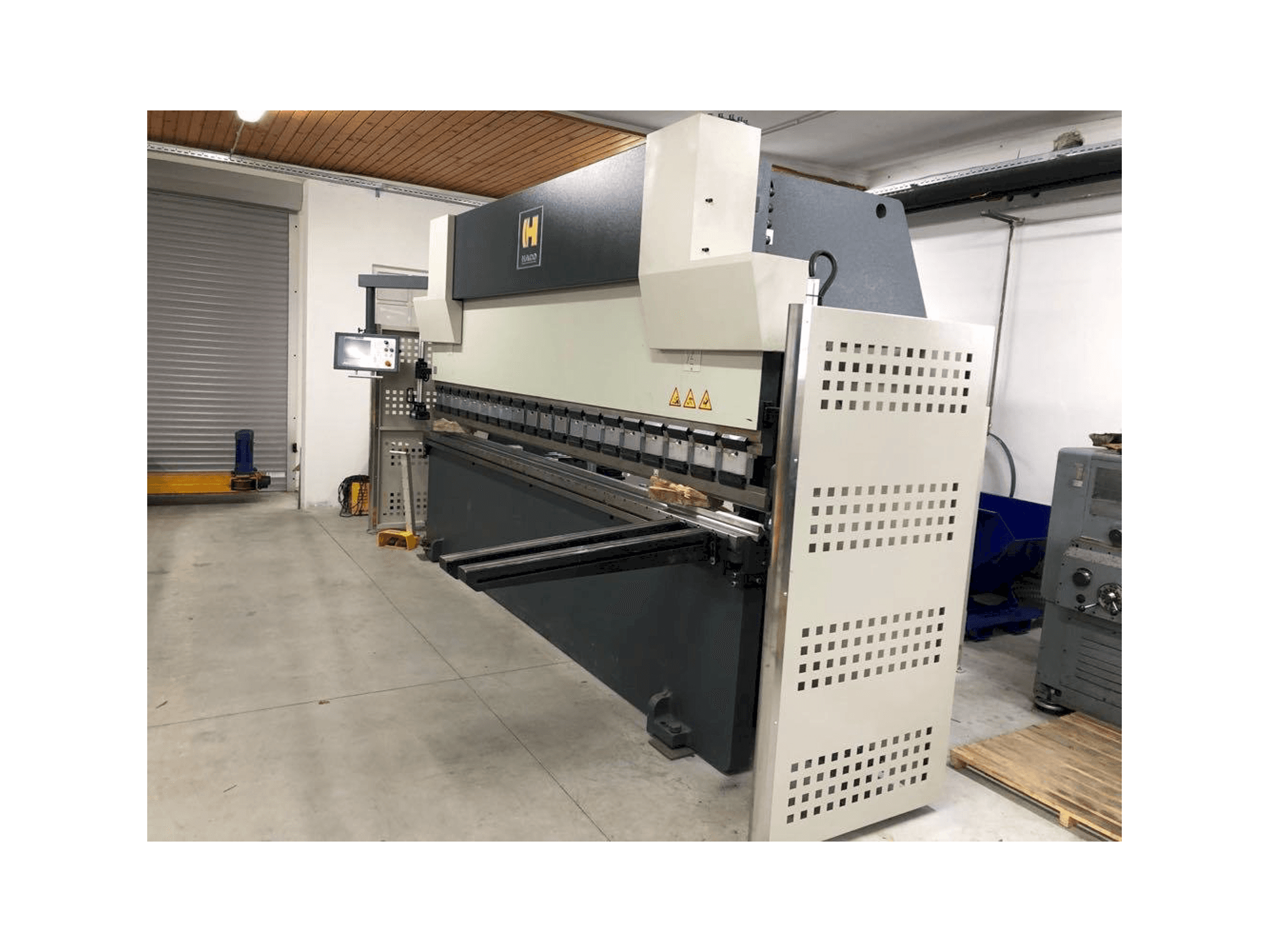 Makine HACO SYNCHROMASTER 40175 - Önden görünüm