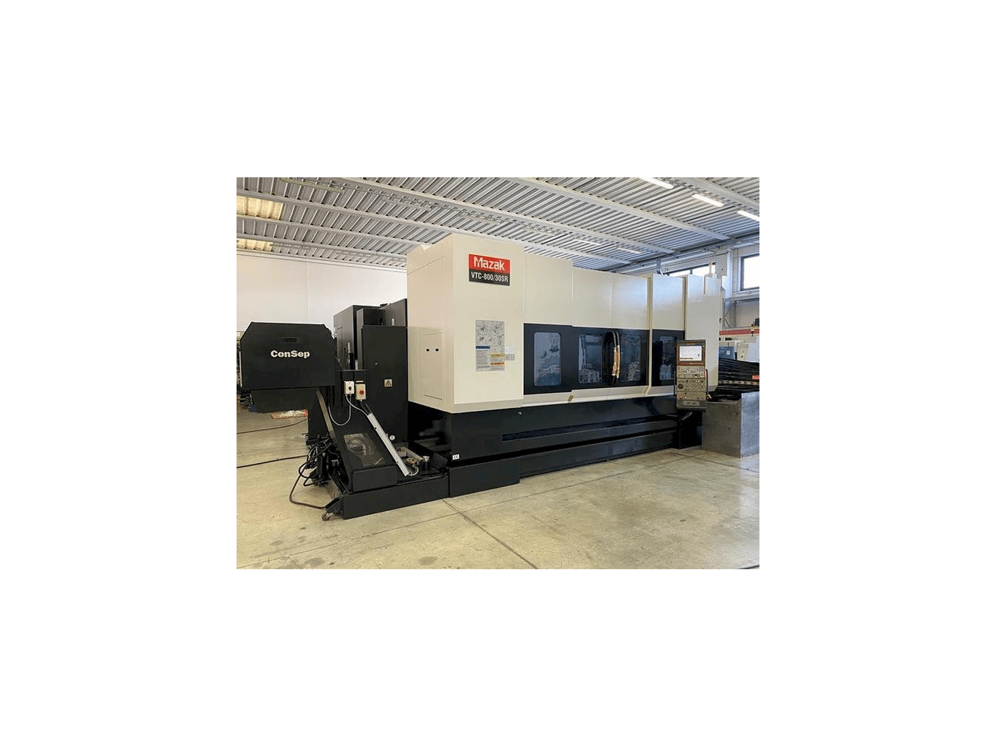 Makine Mazak VTC 800/30 SR - Önden görünüm