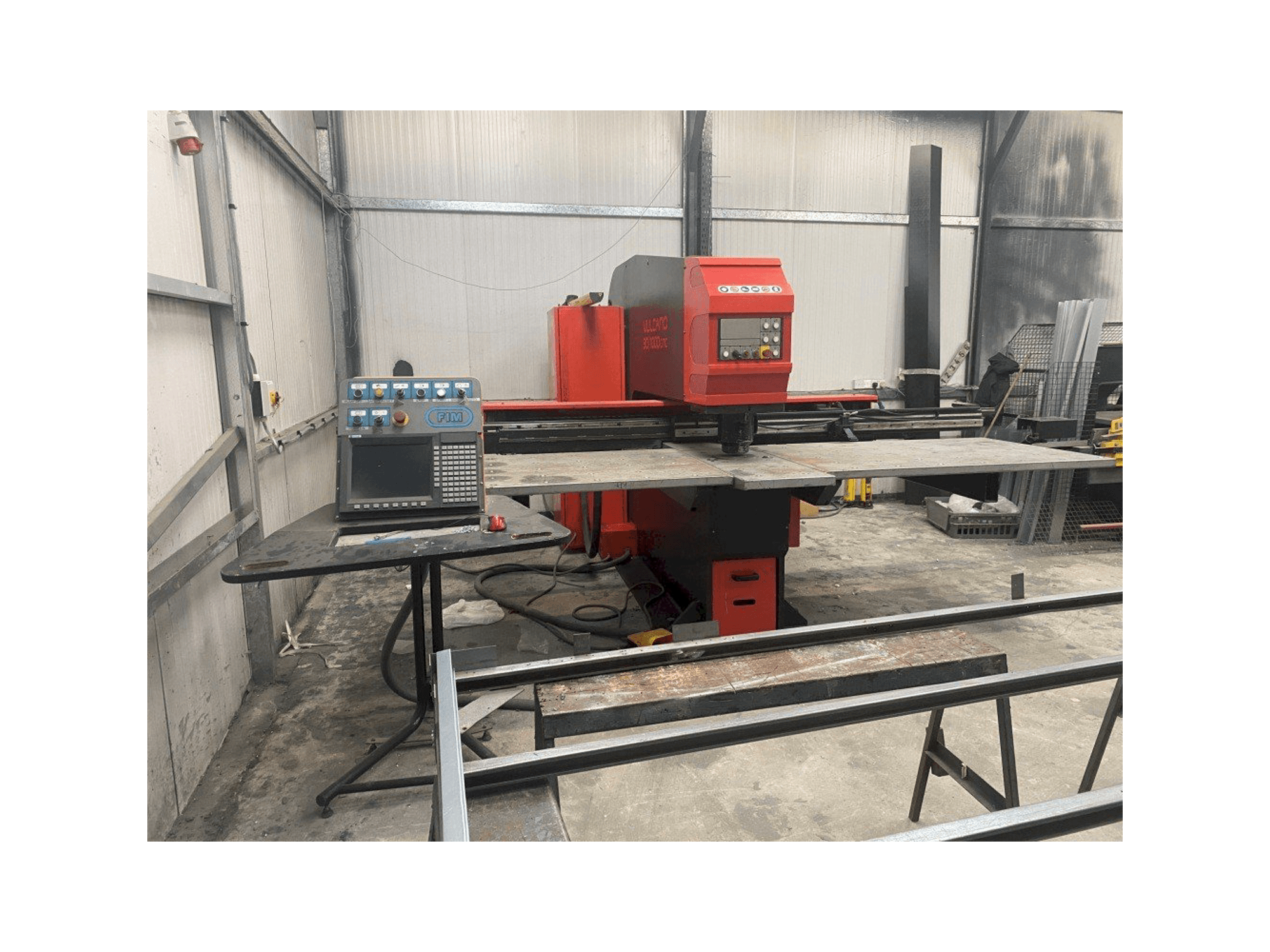 Makine FIM Vulcano 30/1000CNC - Önden görünüm