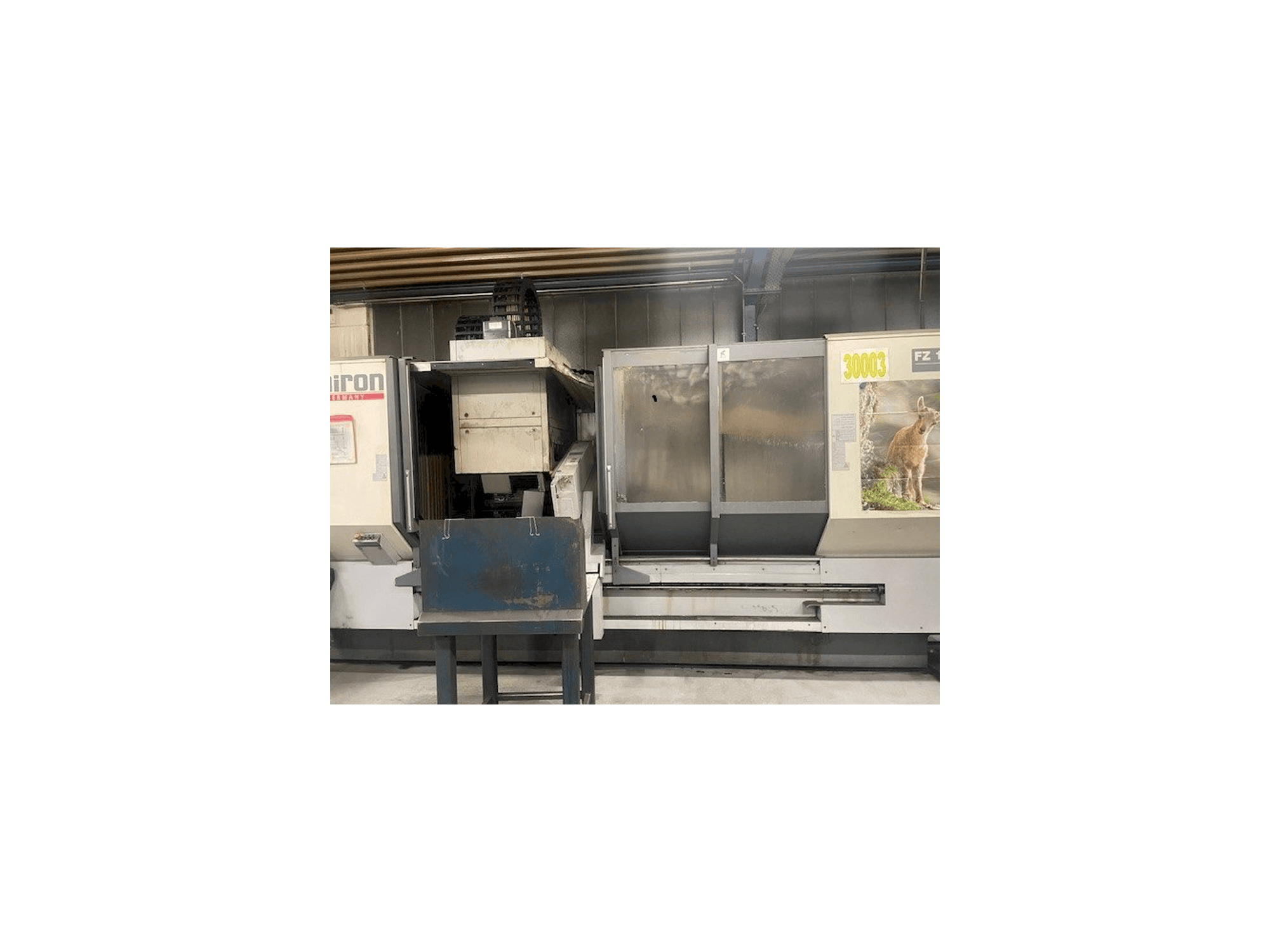 Makine CHIRON FZ18KL - Önden görünüm