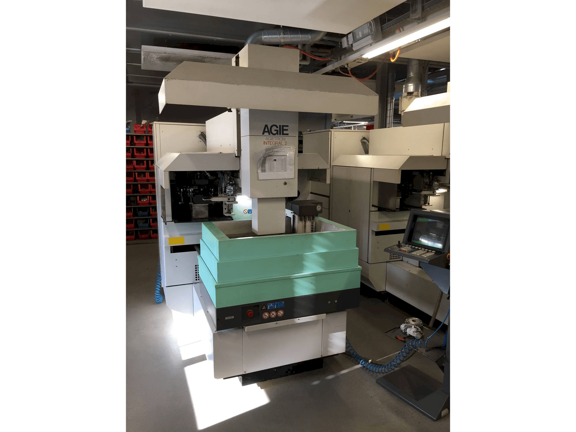 Makine AGIE INTEGRAL 2 - Önden görünüm