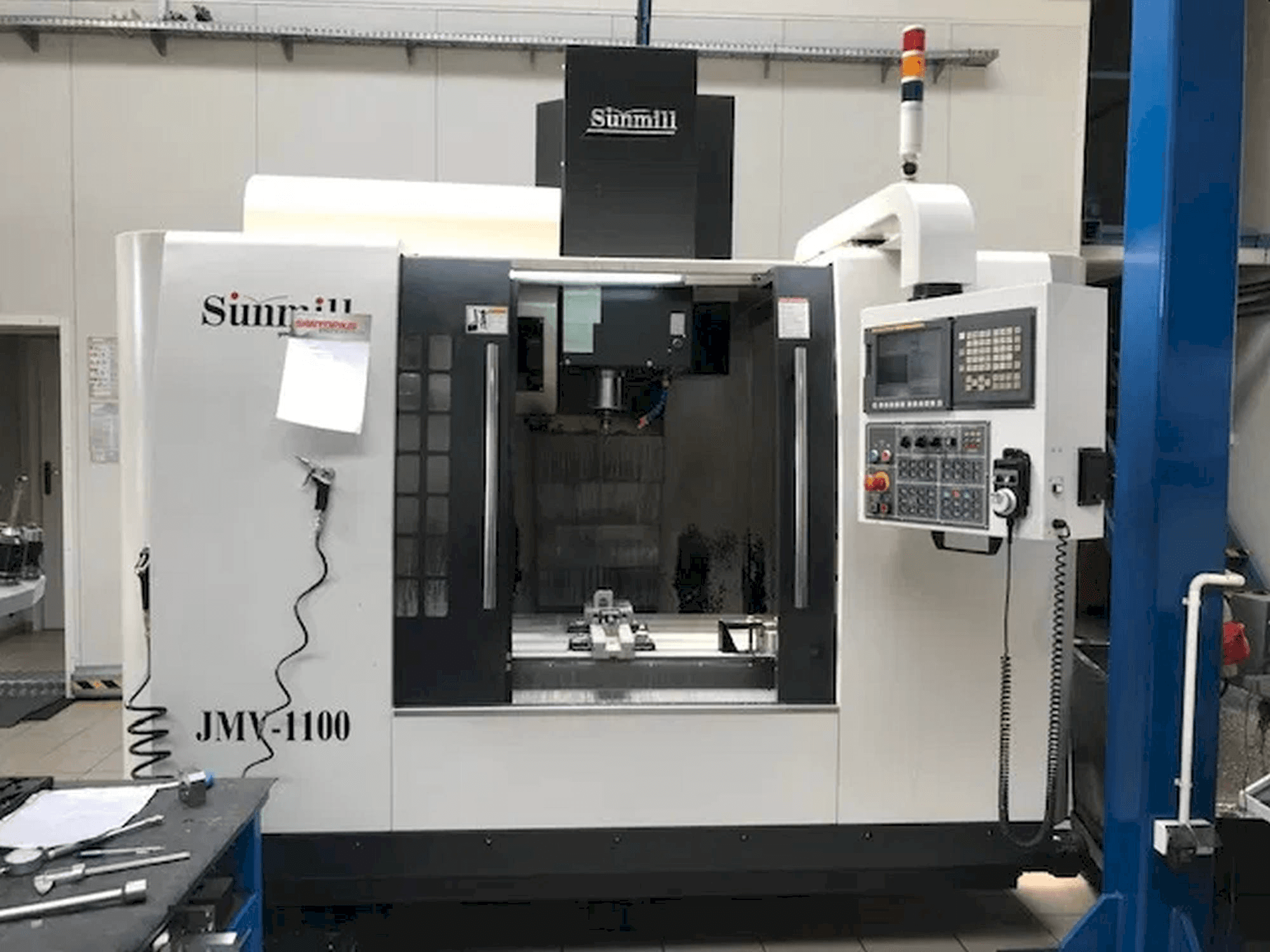 Makine SUNMILL JMV-1100 - Önden görünüm
