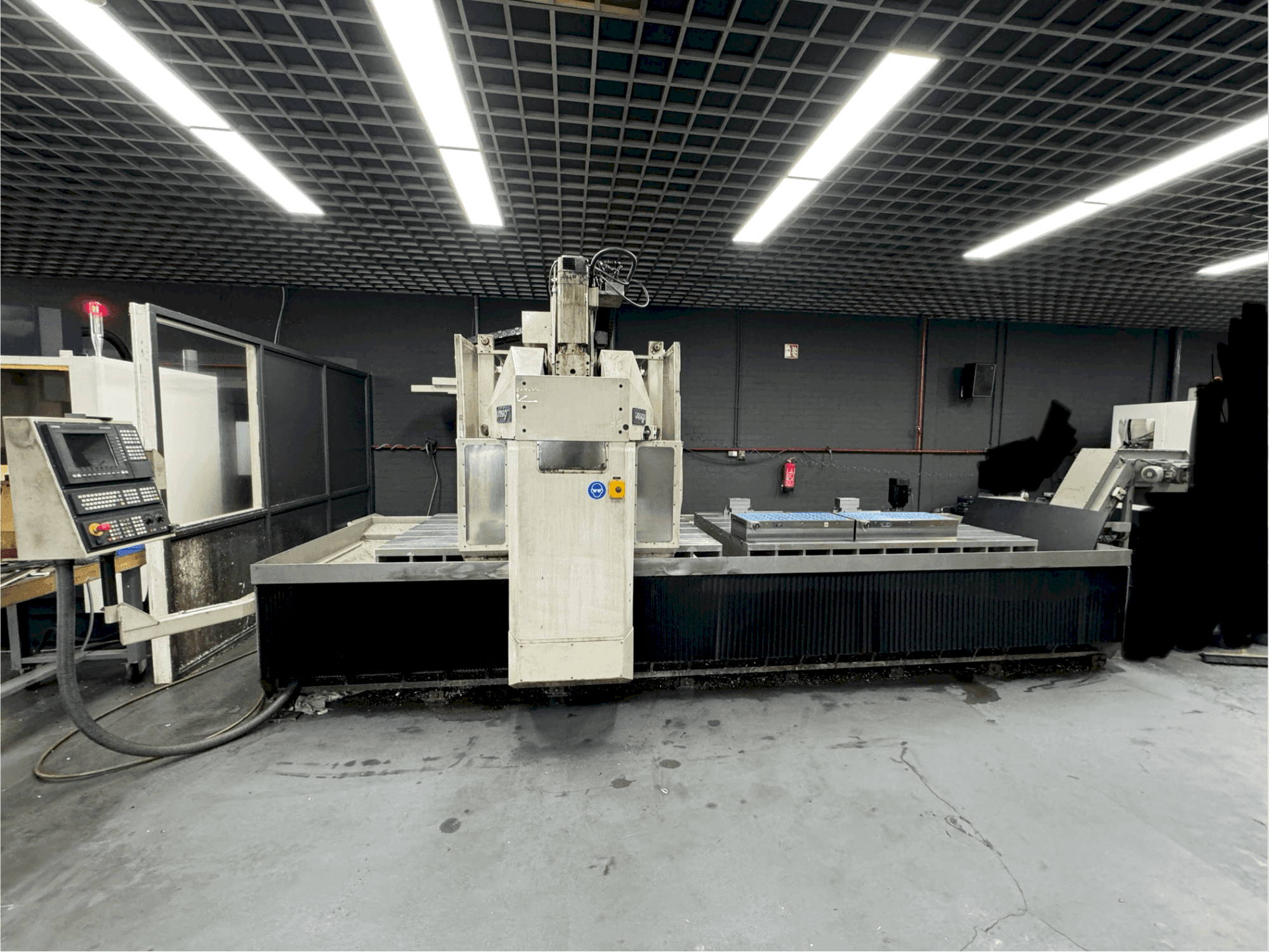 Makine Unisign Uniport 4 - Önden görünüm