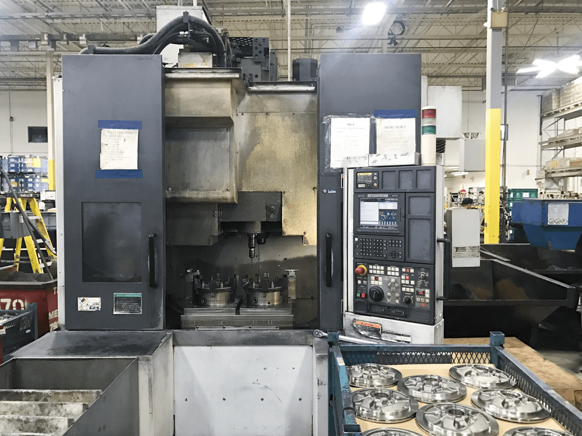 Makine 1 MORI SEIKI - Önden görünüm NV4000