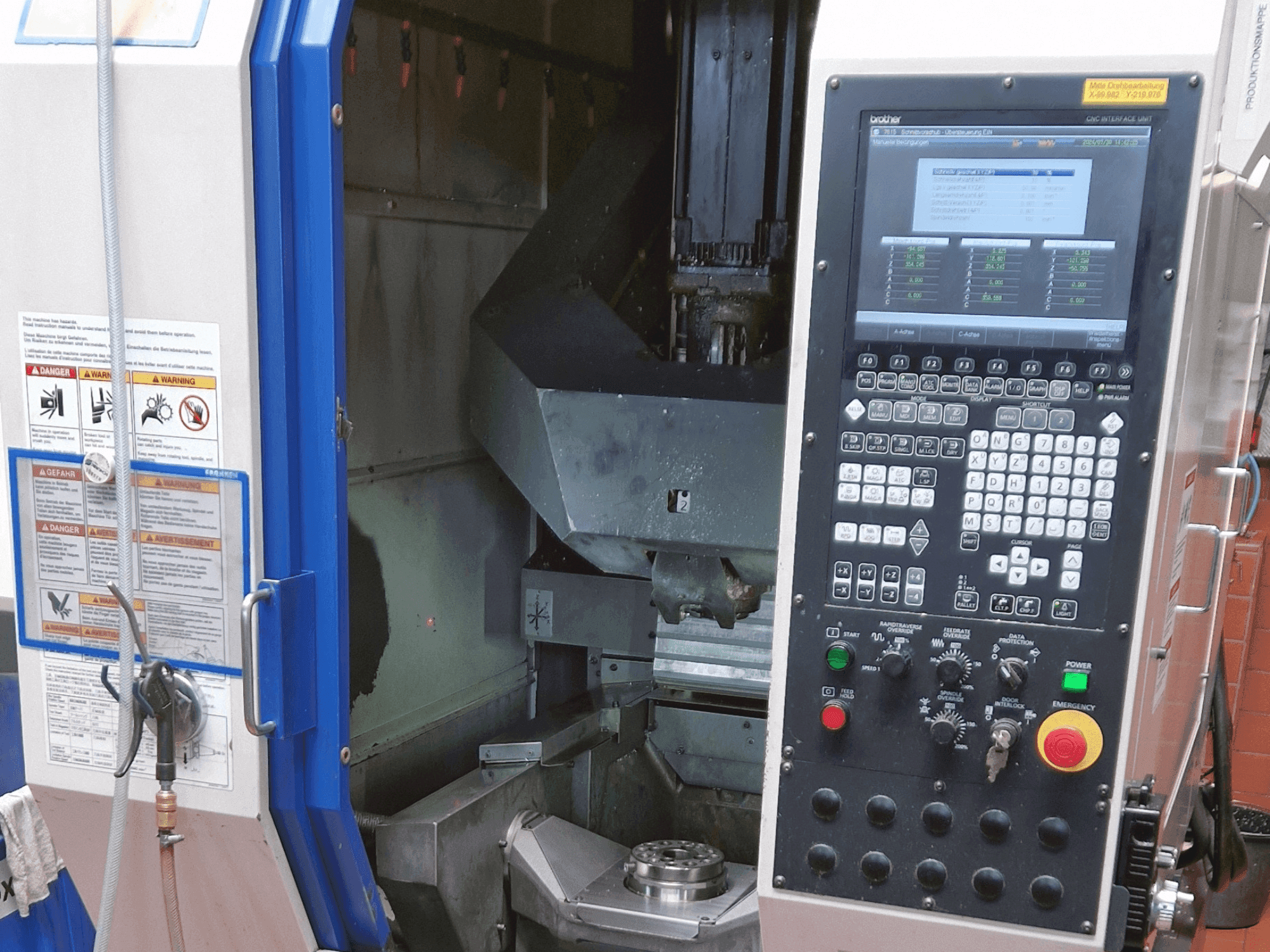 Makine Brother Speedio M140x1 - Önden görünüm