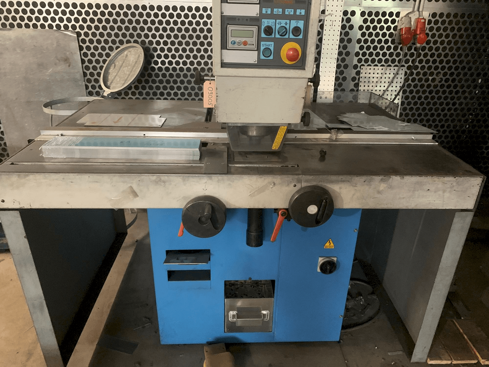 Makine Euromac XP 750 / 25 - Önden görünüm