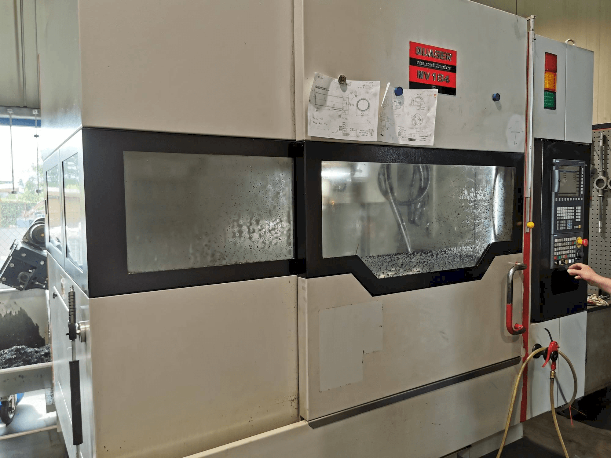 Makine Quaser MV154APC/P12 - Önden görünüm