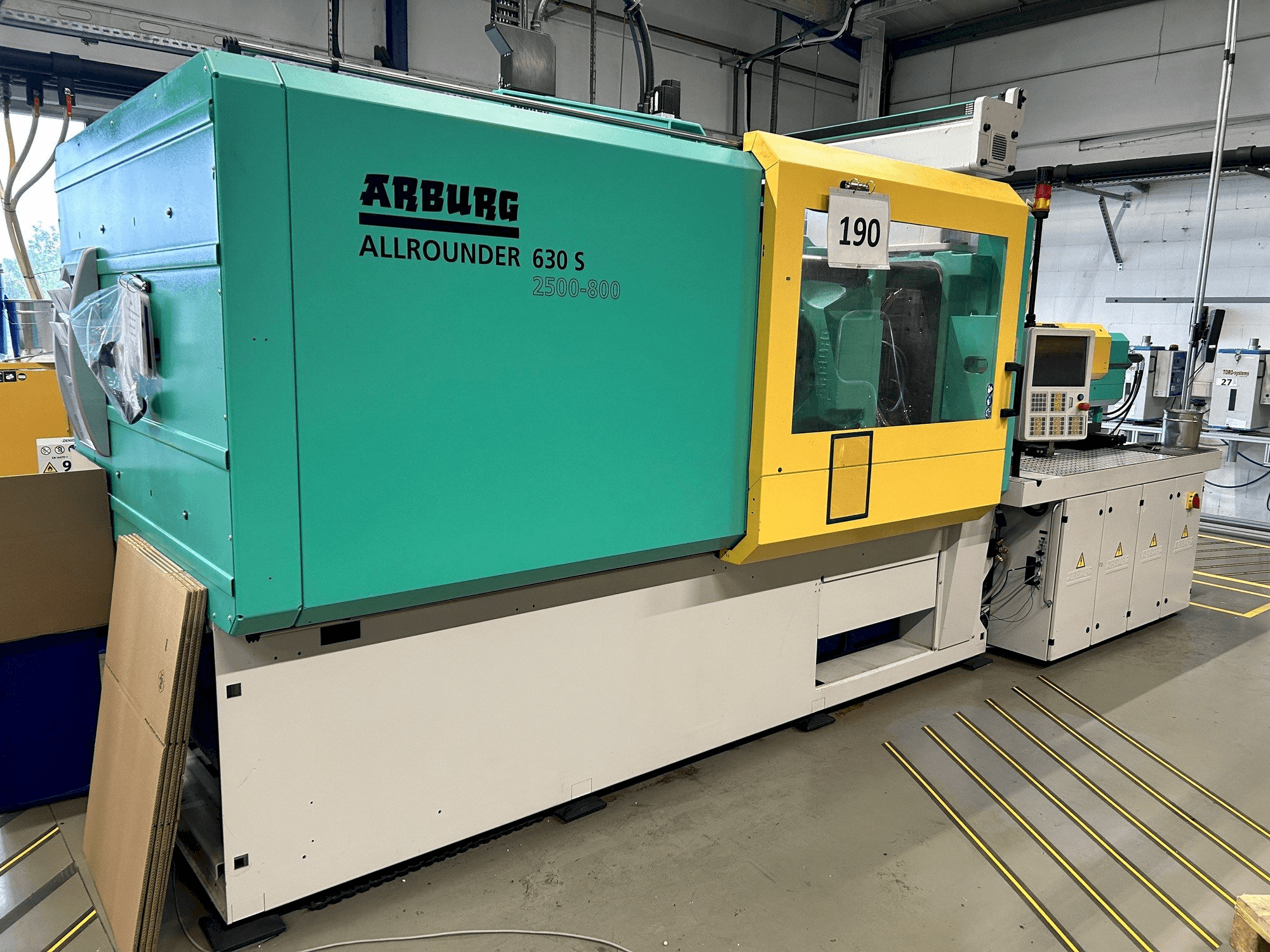 Makine Arburg Allrounder 630S 2500-800 (2016) - Önden görünüm