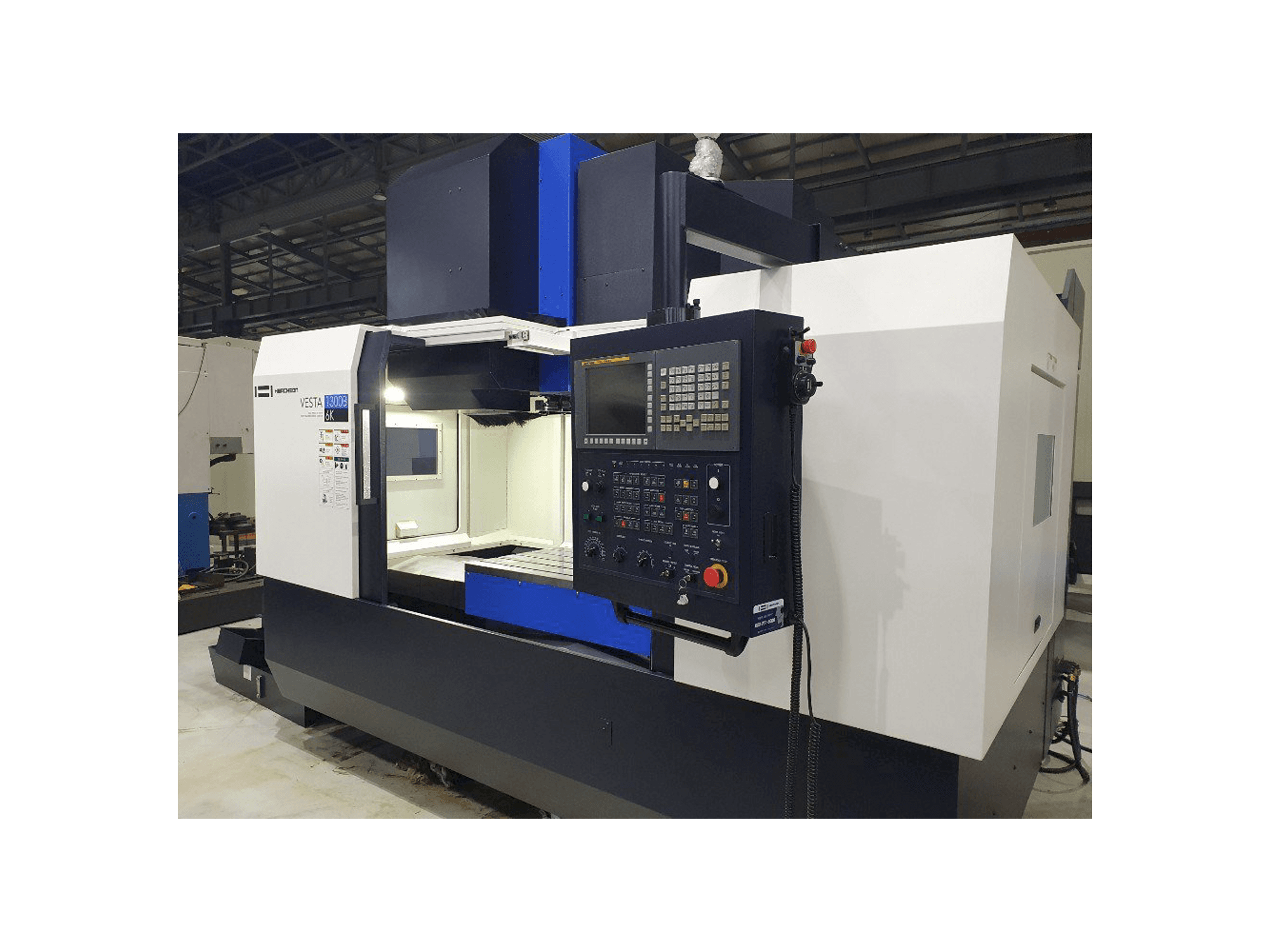 Makine HWACHEON VESTA-1300B - Önden görünüm