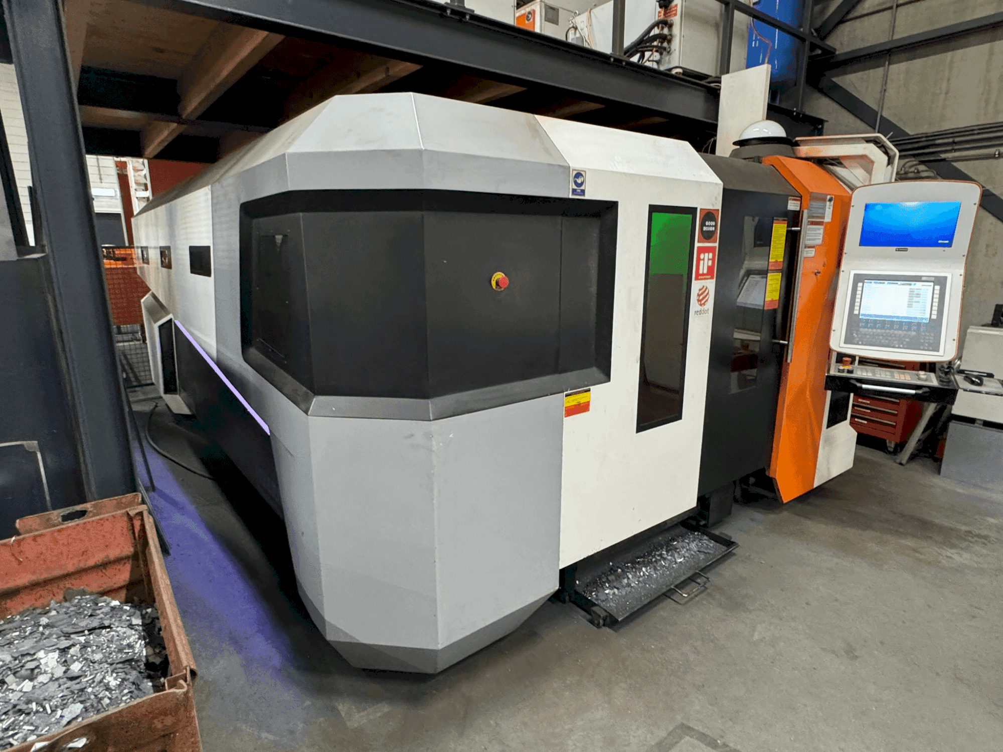 Makine ERMAKSAN Fibermak Momentum Gen-3 4,0,kW - Önden görünüm