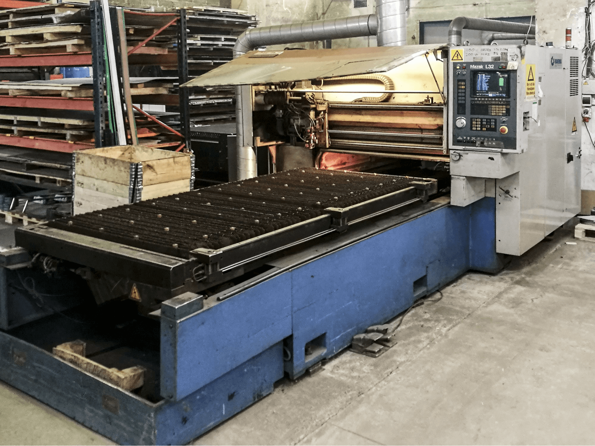 Makine Mazak - Sol görünüm LASER-PATH NEW SUPER TURBO X48
