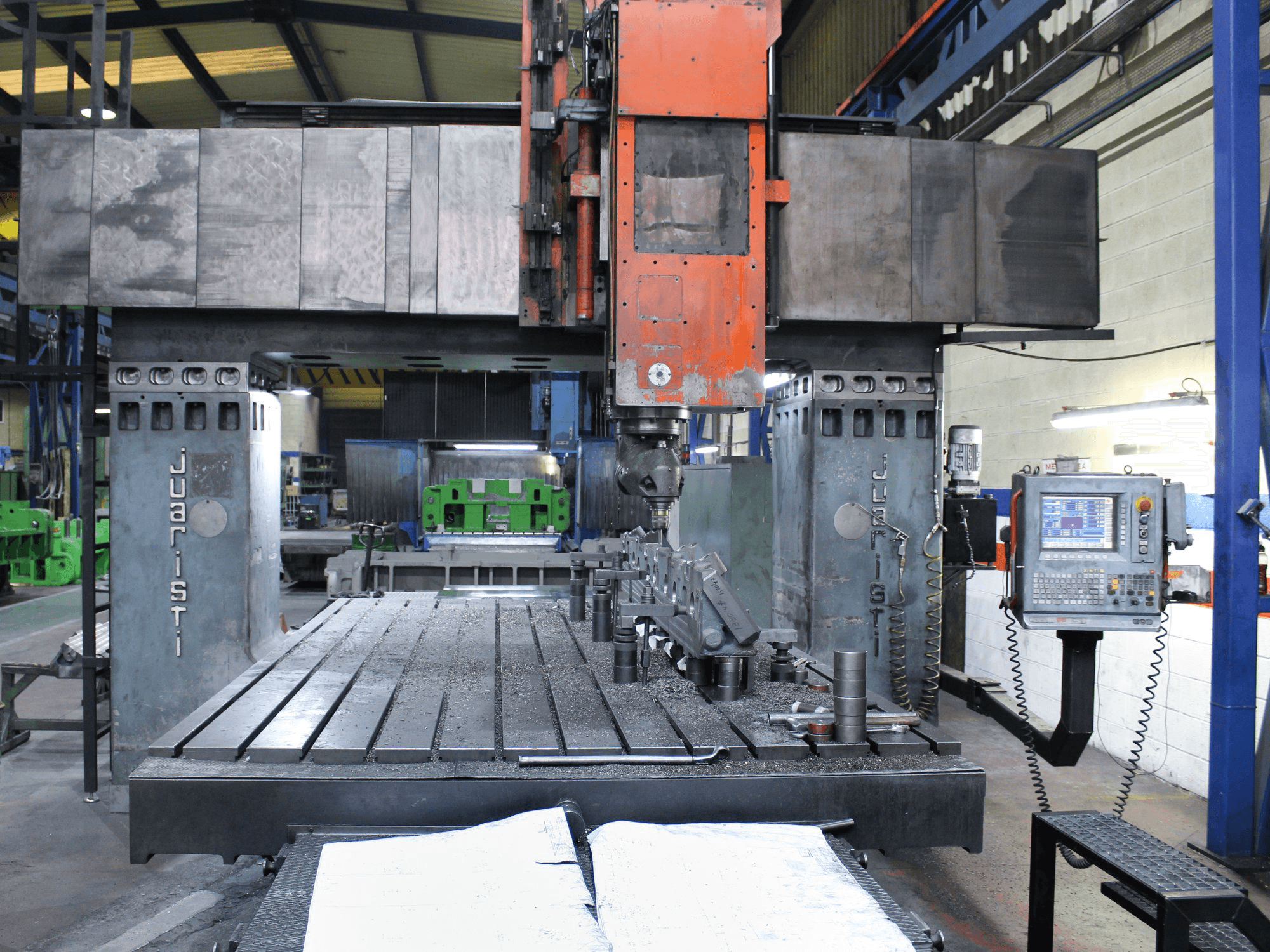 Makine JUARISTI - Önden görünüm FTF-1-CNC-COP