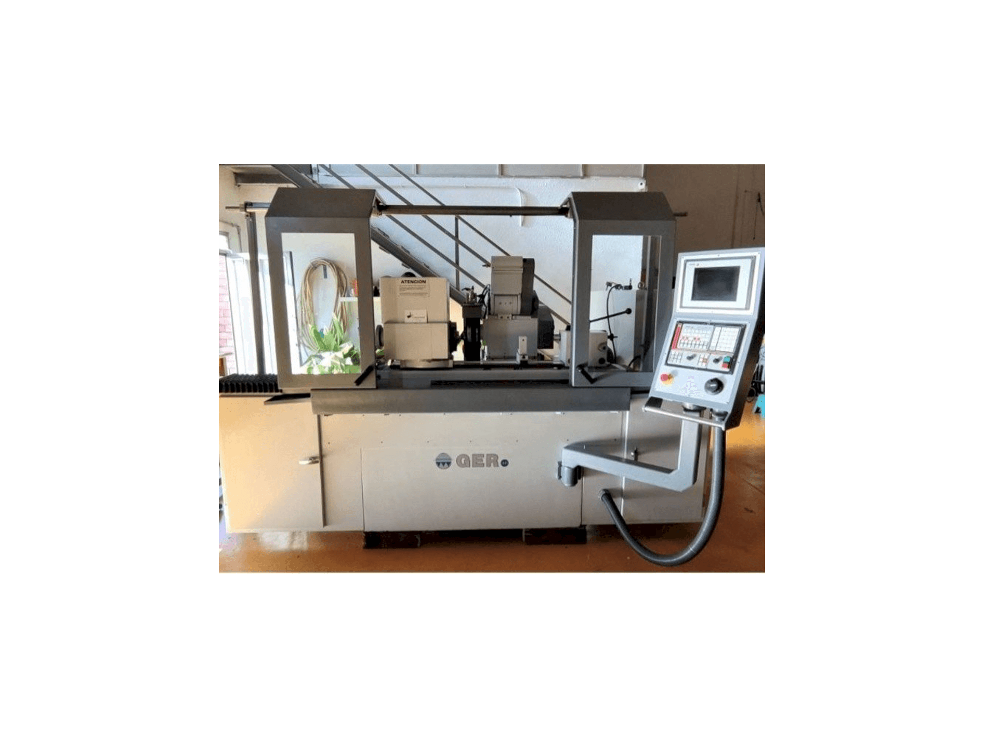 Makine GER C-500 CNC - Önden görünüm