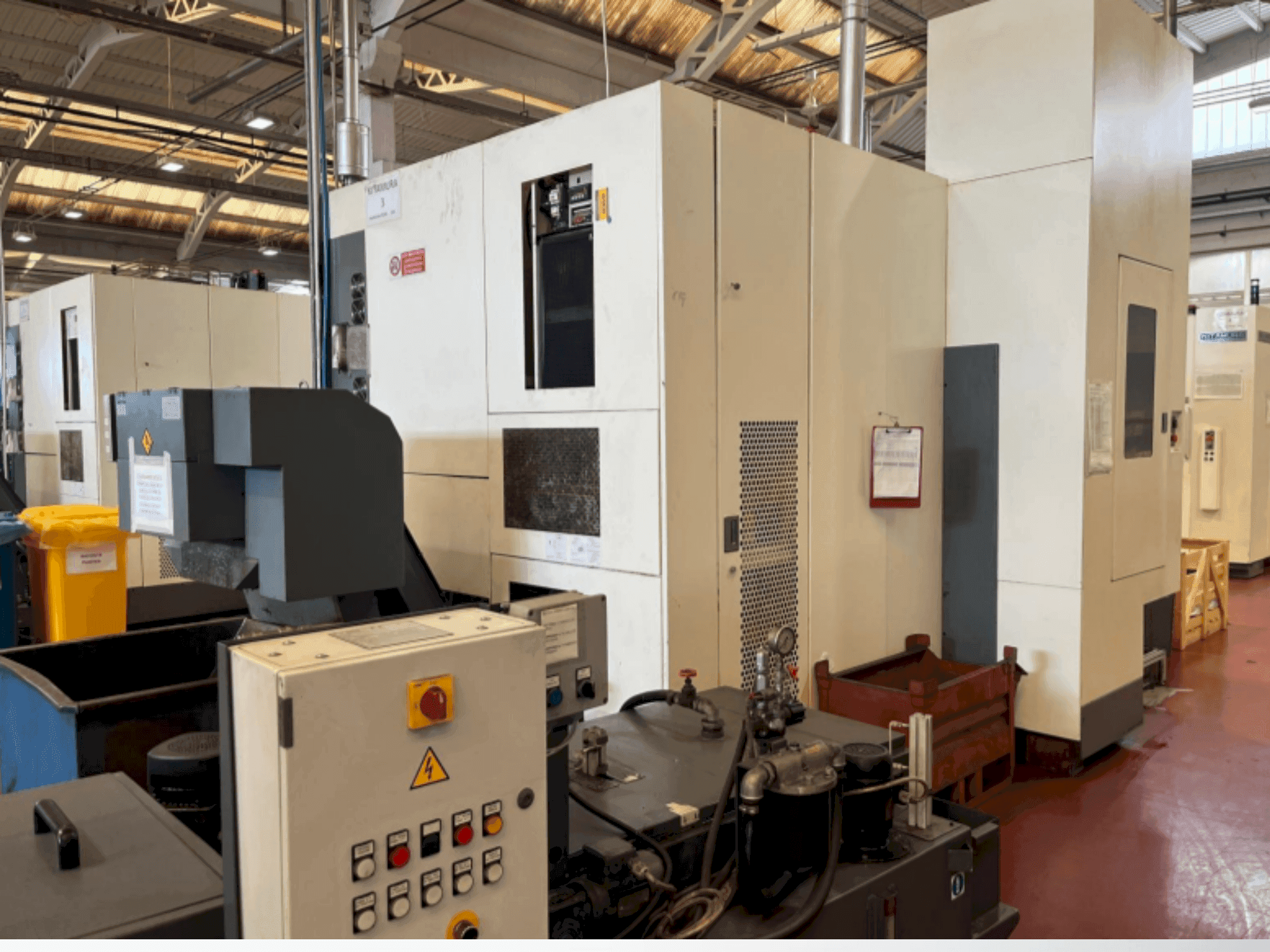 Makine Kitamura Mycenter-HX500iTGA - Önden görünüm